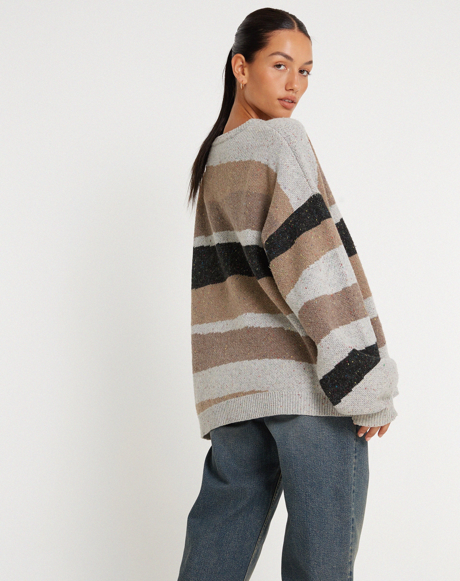 imagen de Namari Jumper en gris abstracto y tostado