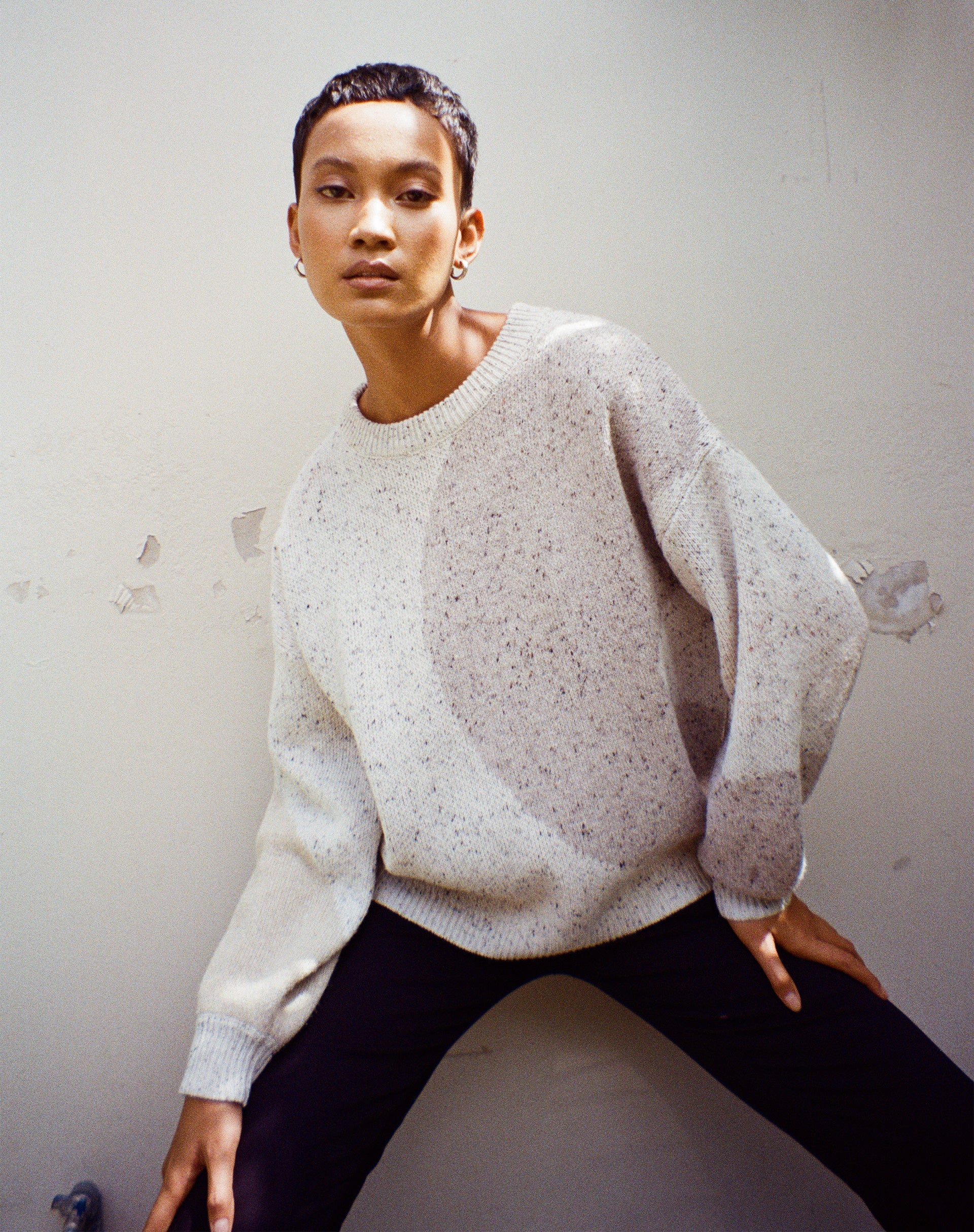 imagen de Namari Jumper en Splodge Abstracto Beige, Violeta y Oliva