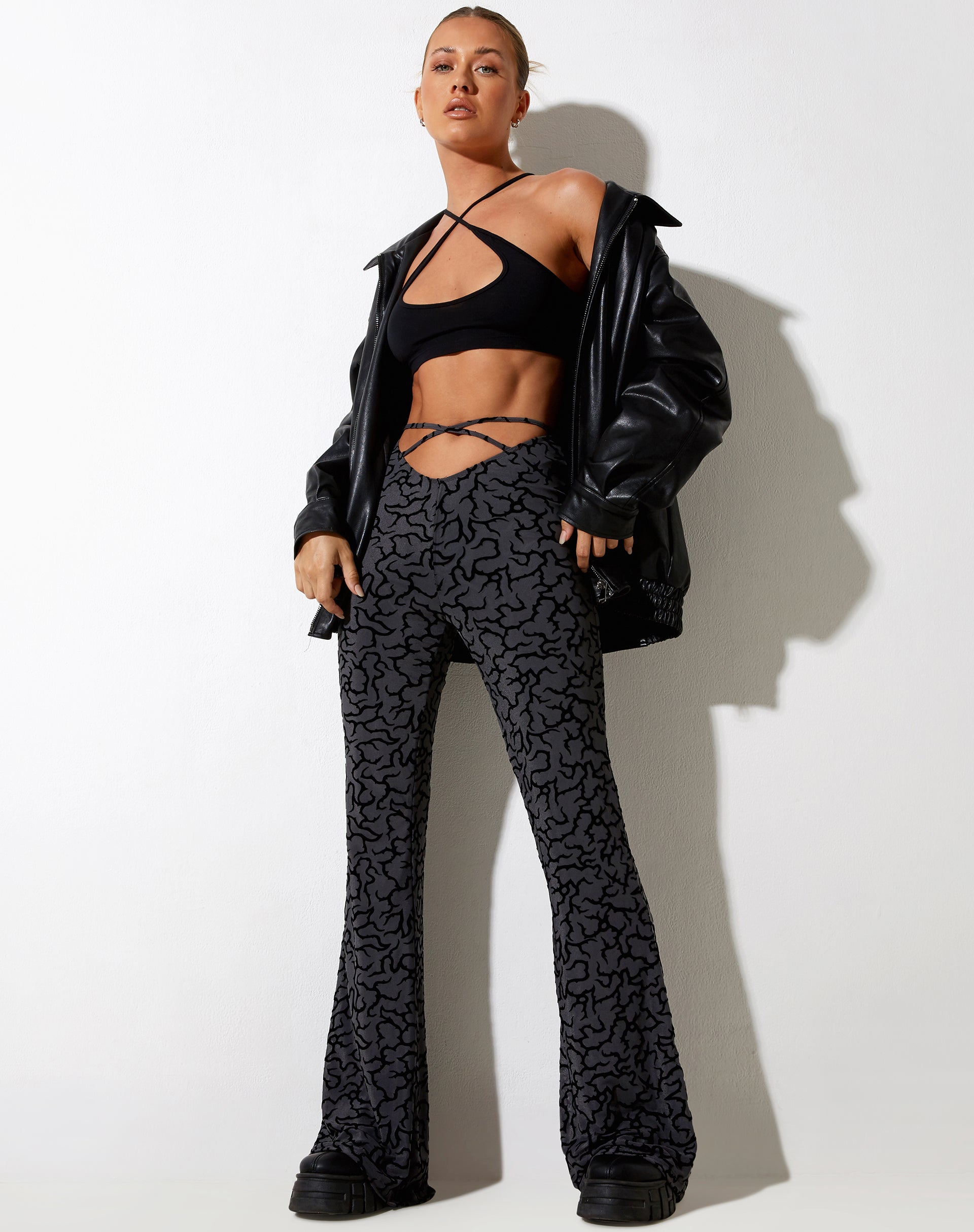 Imagen de Nancha Flare Trouser in Tribal Flock