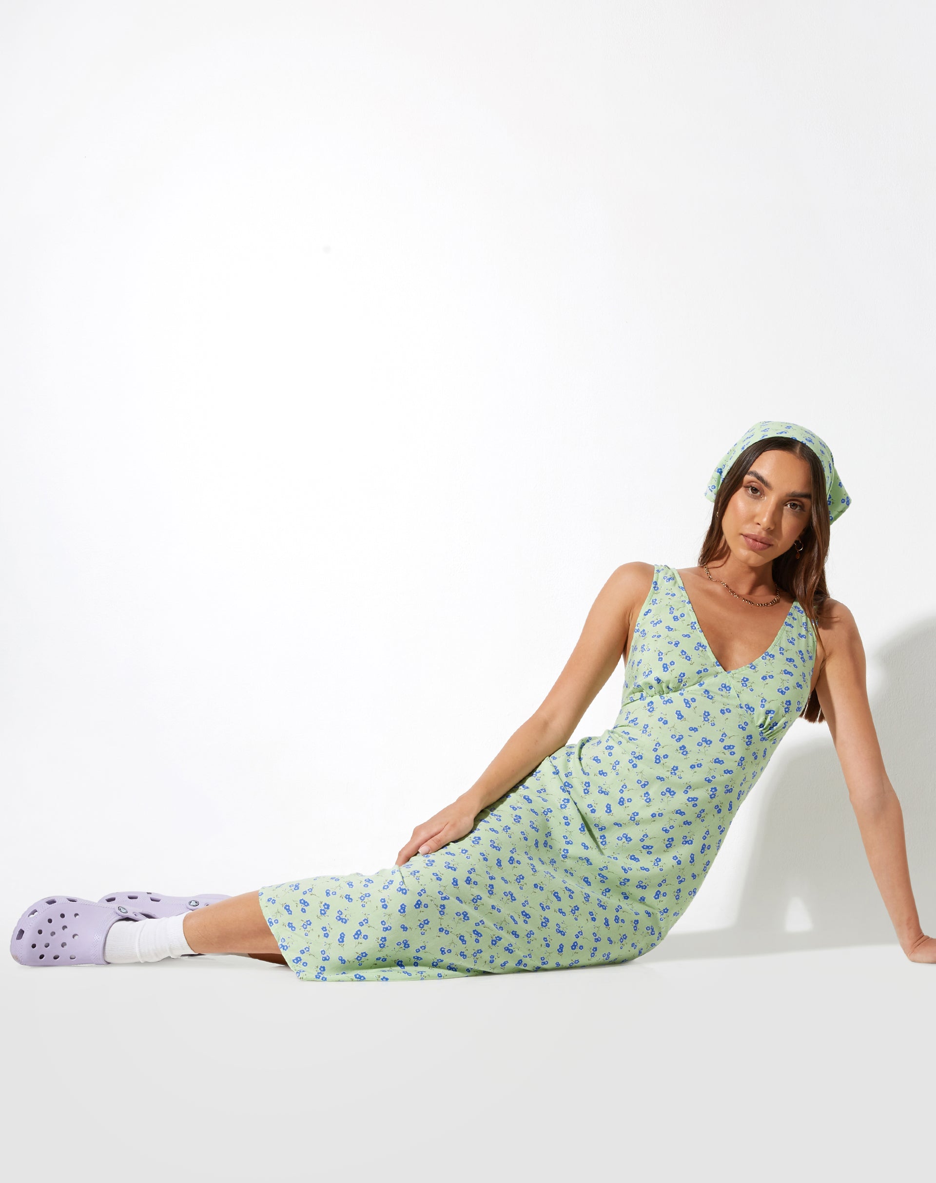 imagen de Lisheva Midi Dress in Lime Floral