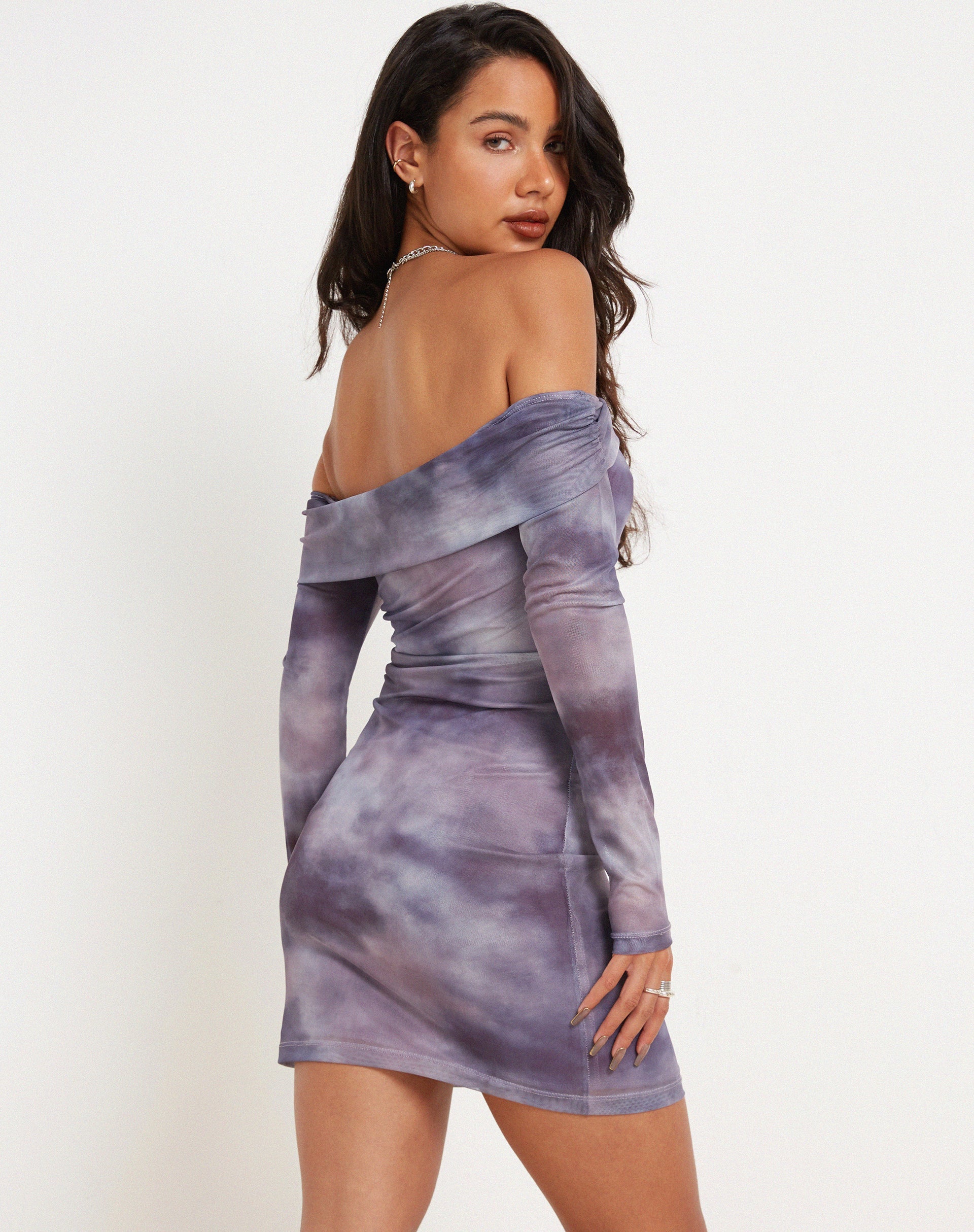 imagen de Nasami Minivestido de malla de manga larga en degradado ahumado morado