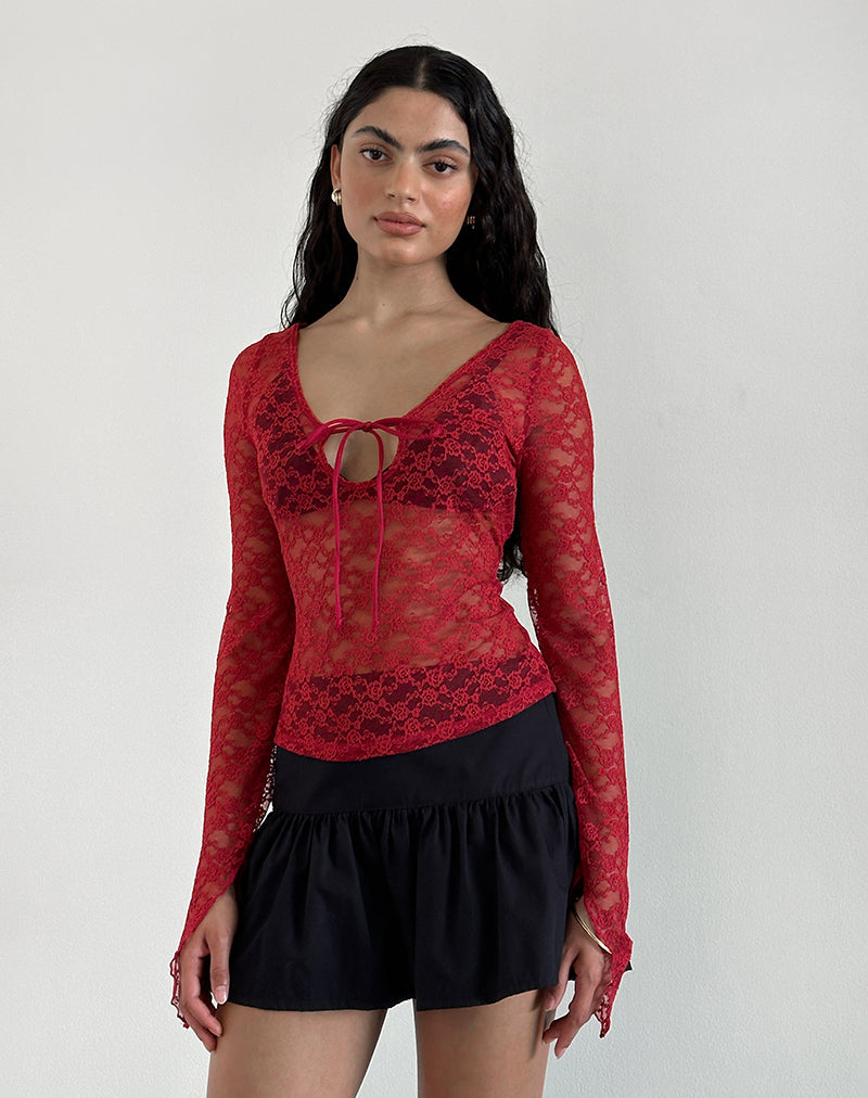 Natasha Tie Front Top en Mari Lace Rojo