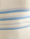 Crema con rayas azules y grises