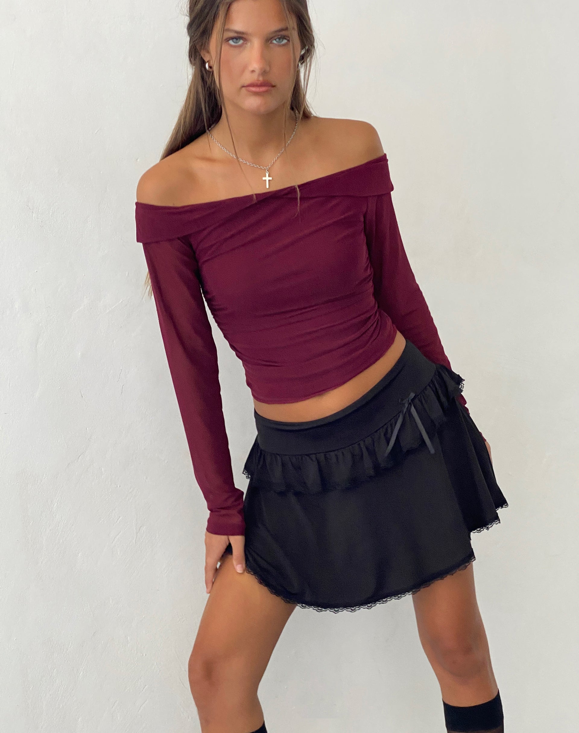 Imagen de Nauri Mesh Bardot Top en Granate