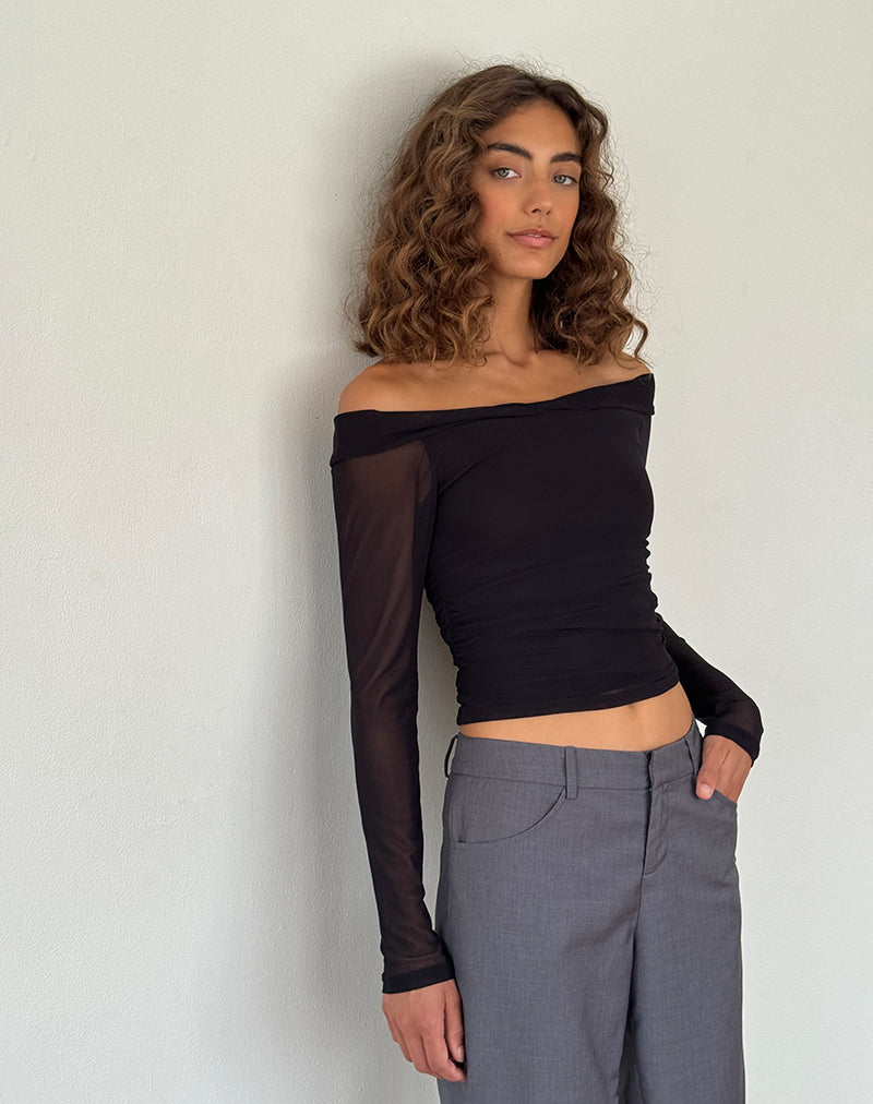 Nauri Top Bardot de Manga Larga en Malla Negro