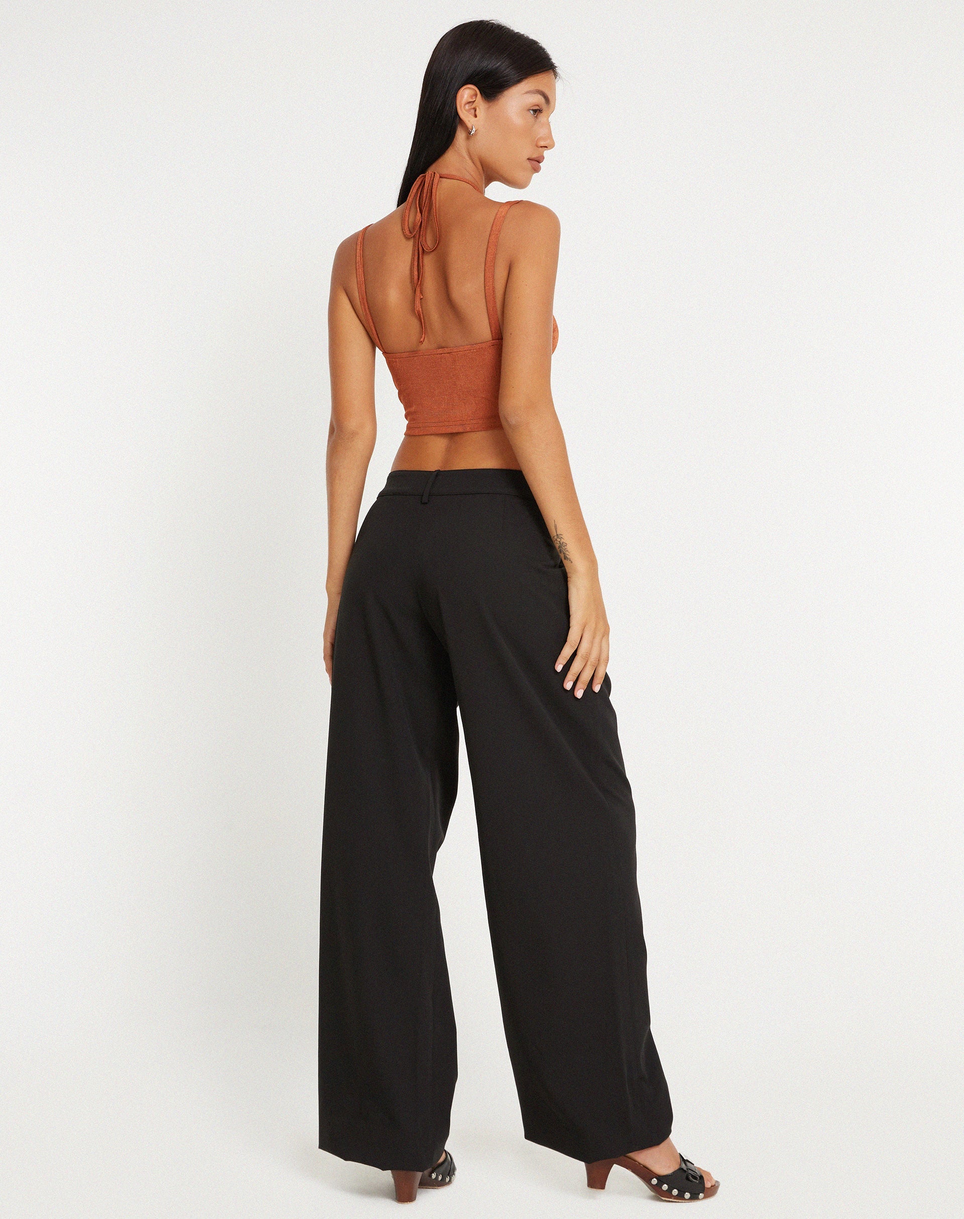 imagen de Neetu Crop Top en Chocolate