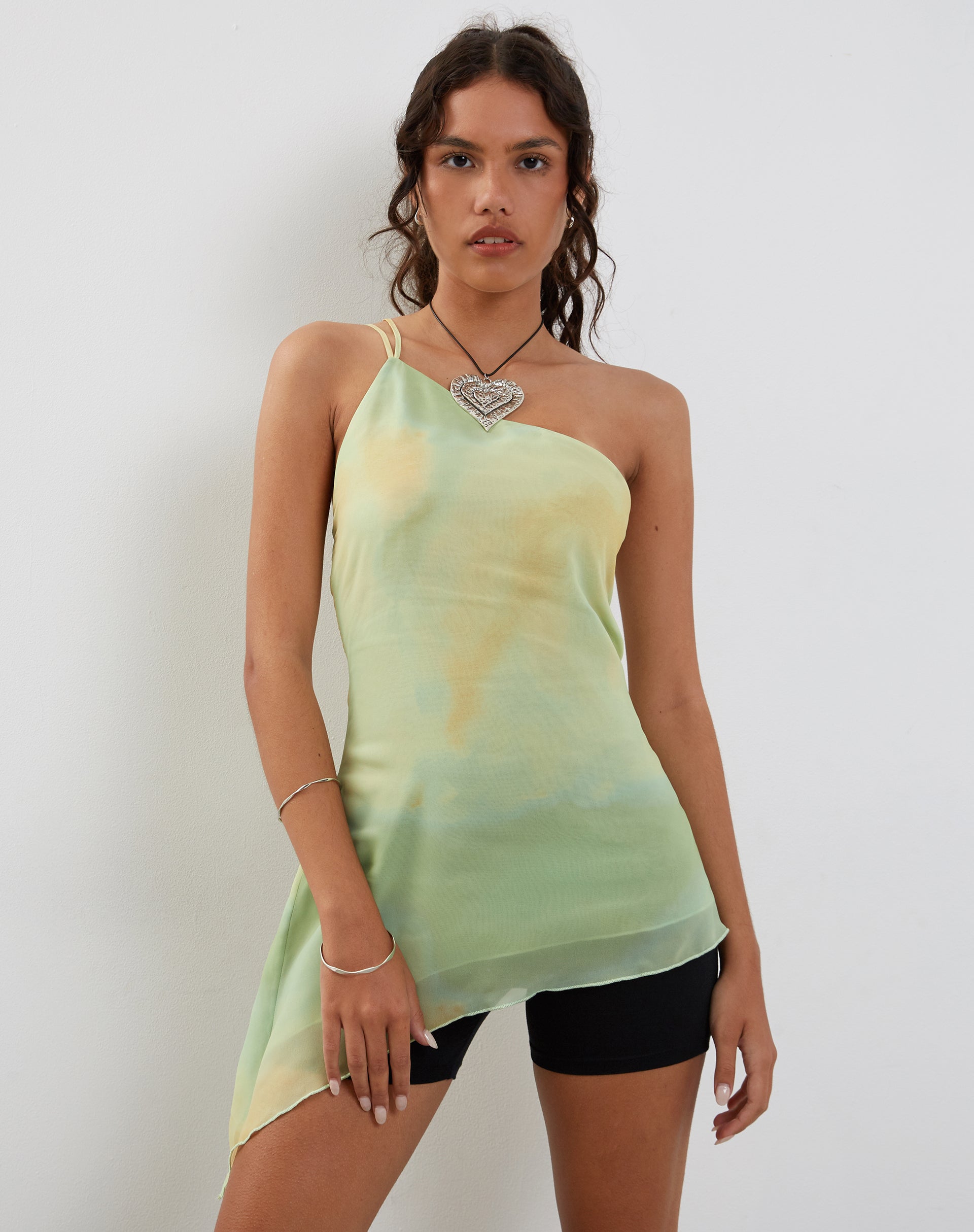 Imagen de Nesrin Top de un hombro en amarillo Acuarela