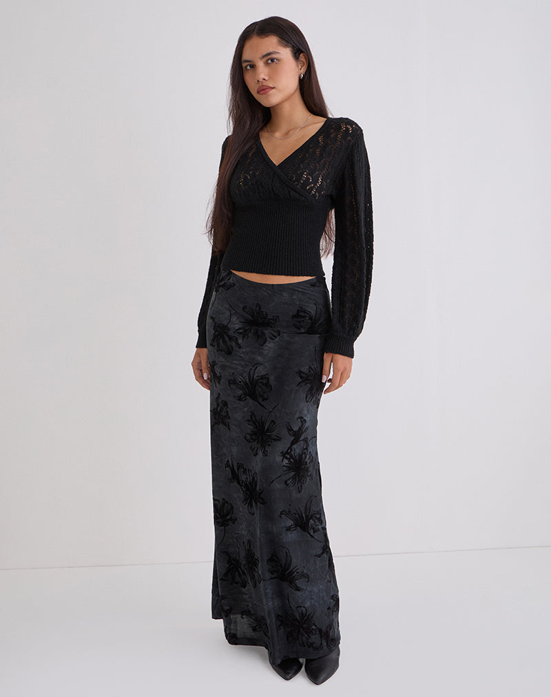 Imagen del top cruzado Nilara en punto calado negro