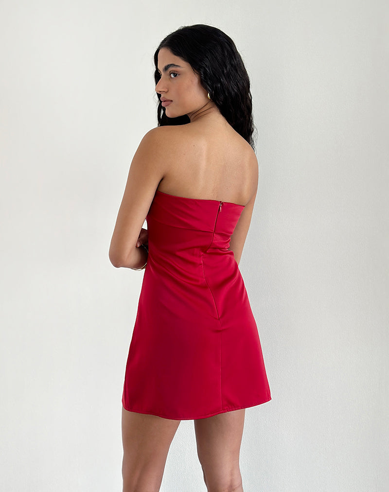 Imagen del vestido Ninivala rojo con rosetón negro