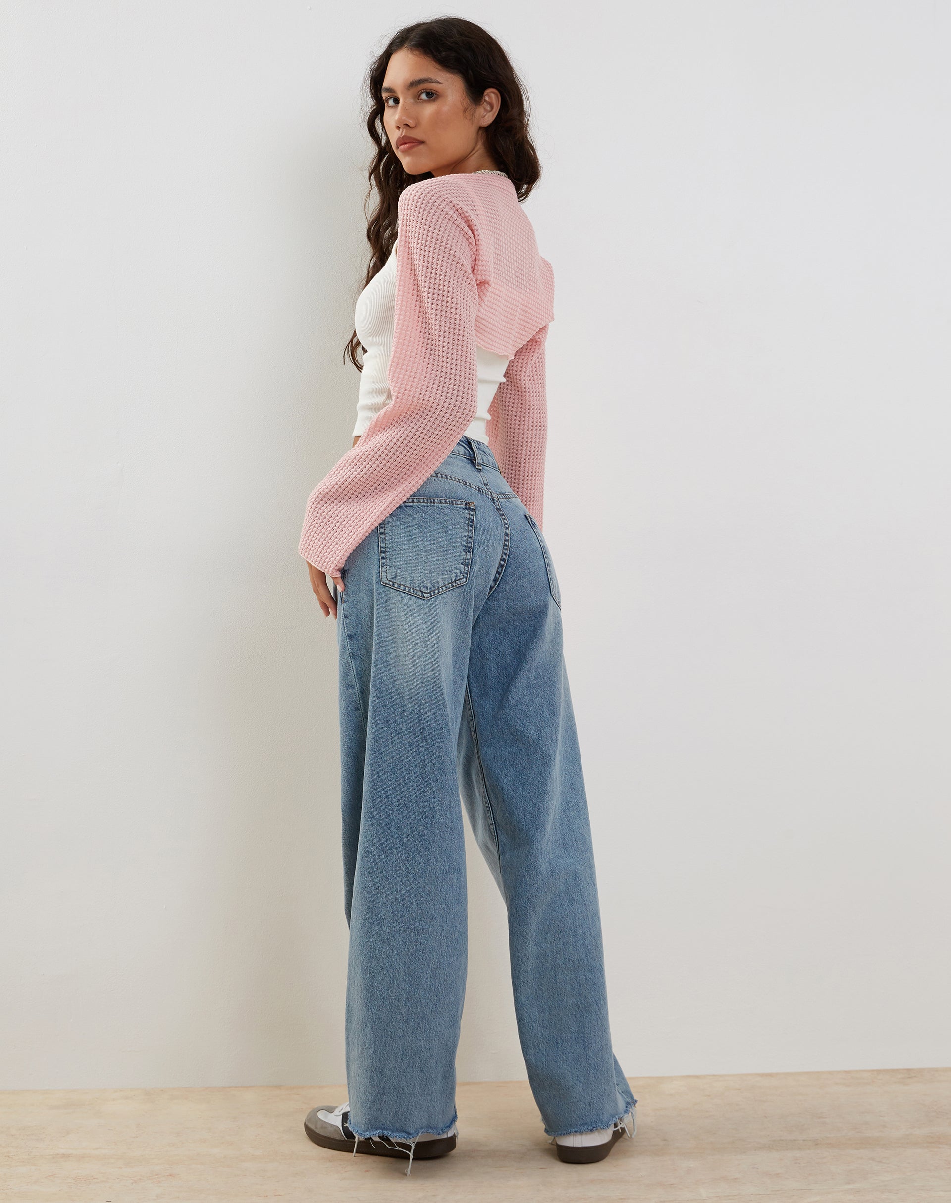 Imagen de Nobila Shrug Top en rosa bebé
