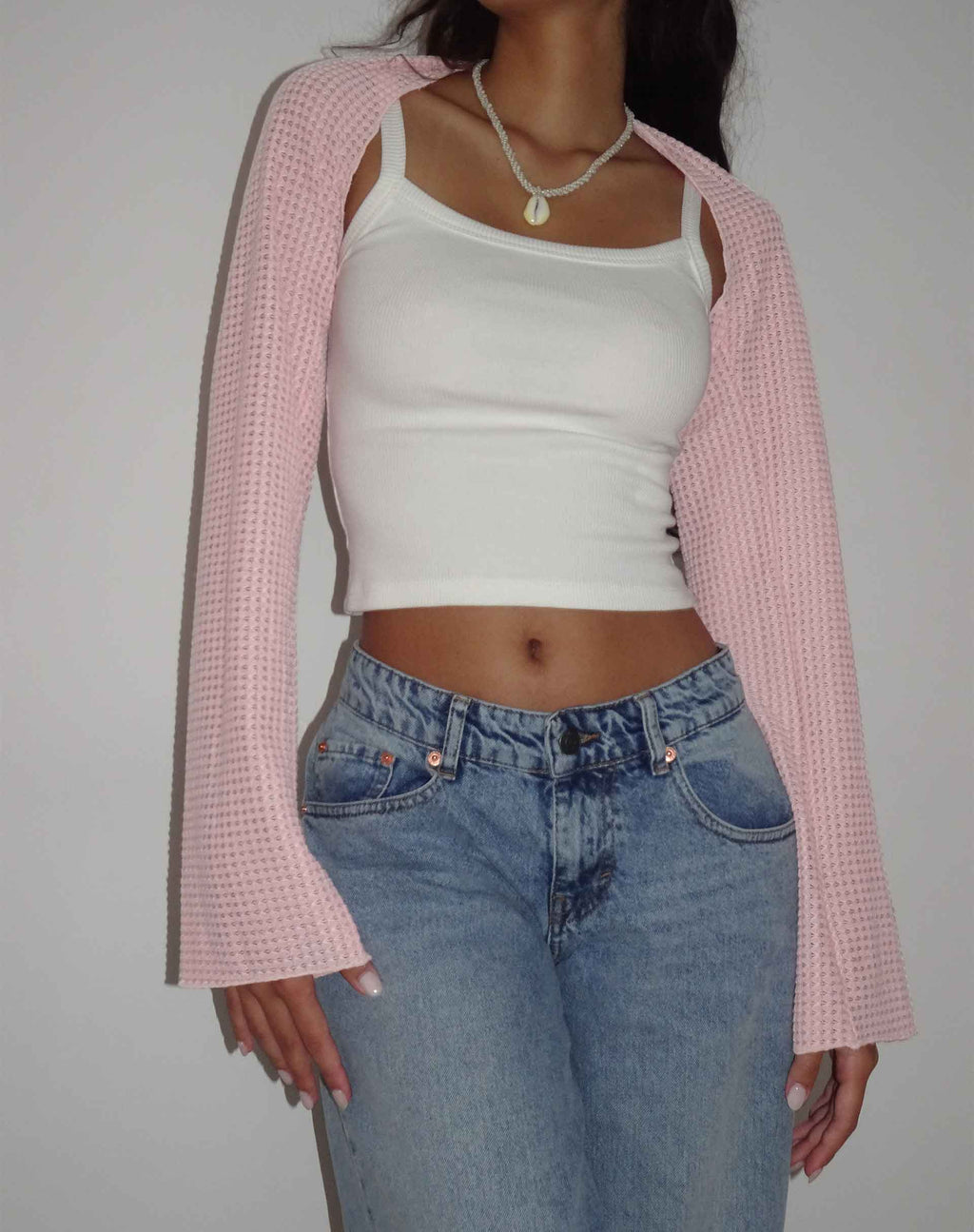 Nobila Shrug Top de ganchillo salmón texturizado