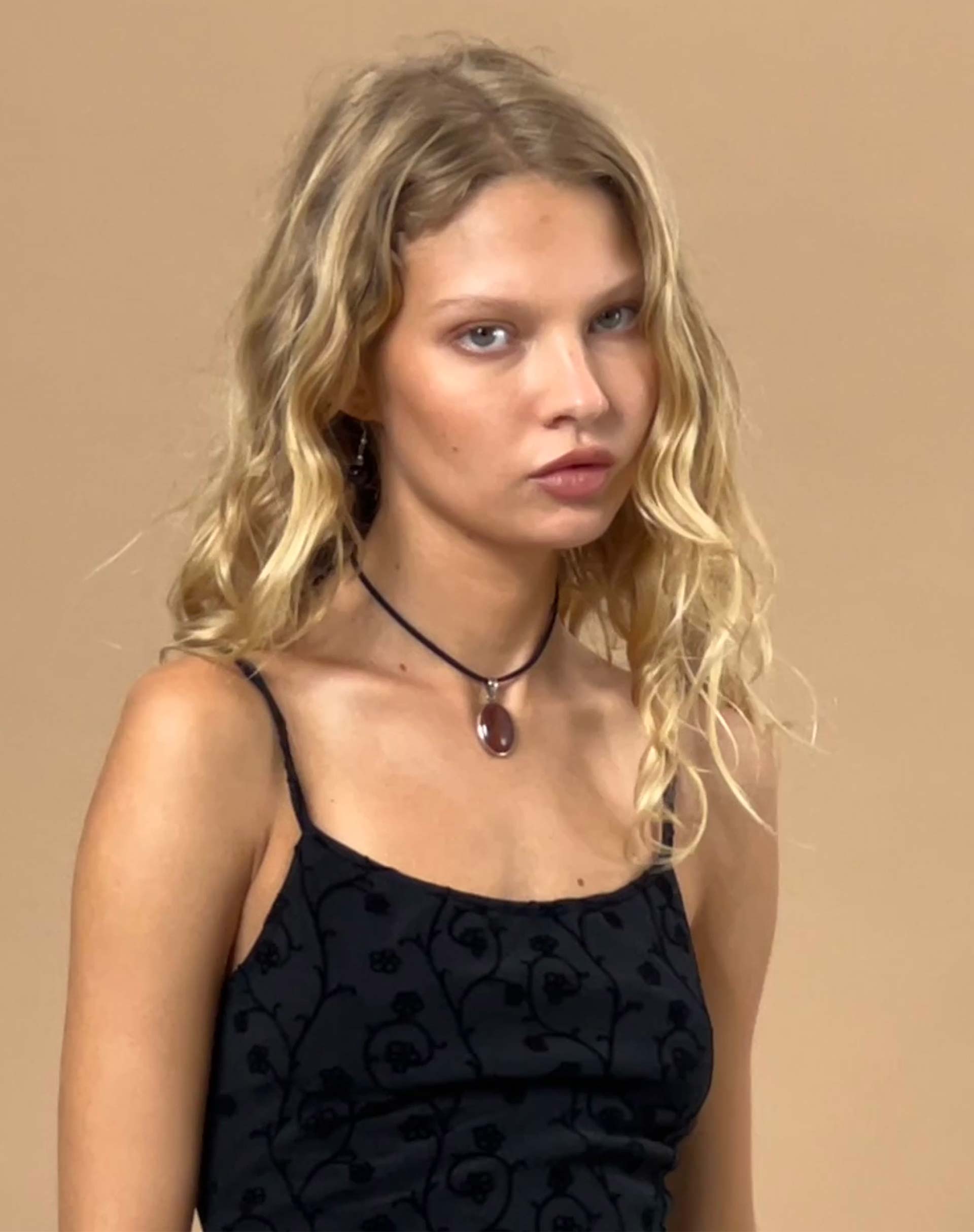 imagen de Nodu Maxi Dress in Black Dainty Floral Flock