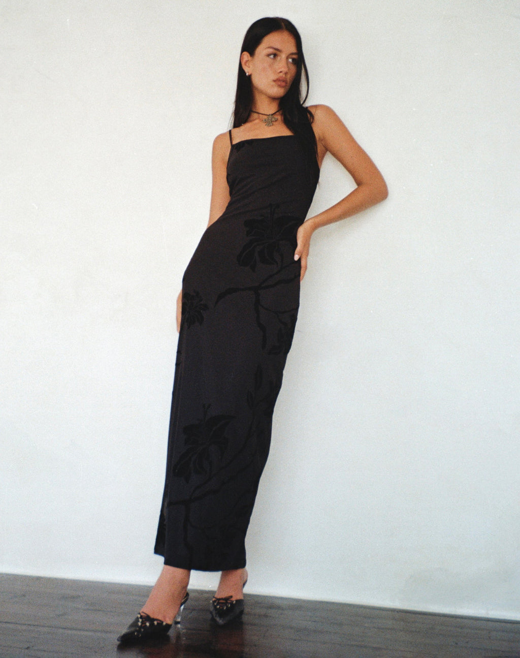 Maxi Vestido Nodu en Orchids Flock Negro
