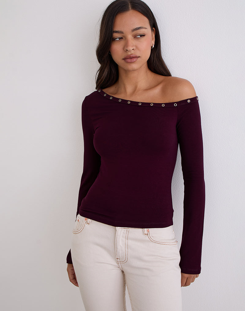 Imagen de Noraba Top de un hombro en madera roja con ojales