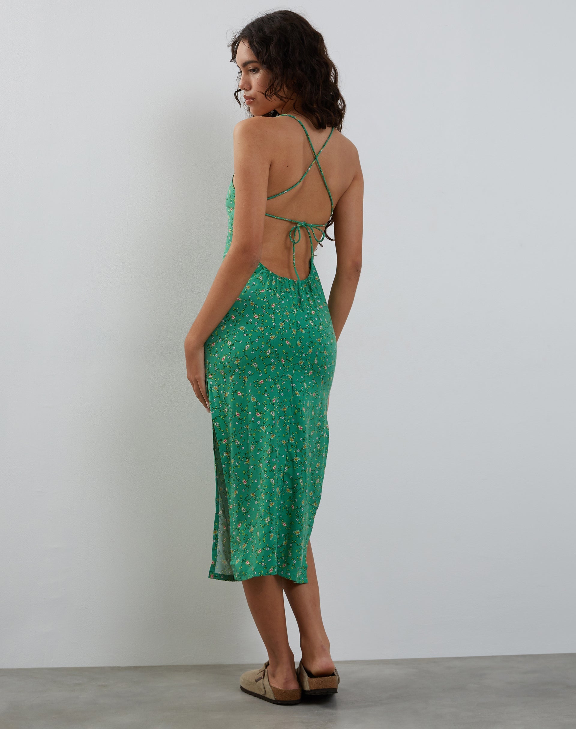 Imagen del vestido Nosita Midi Dress In Paisley Fun Green