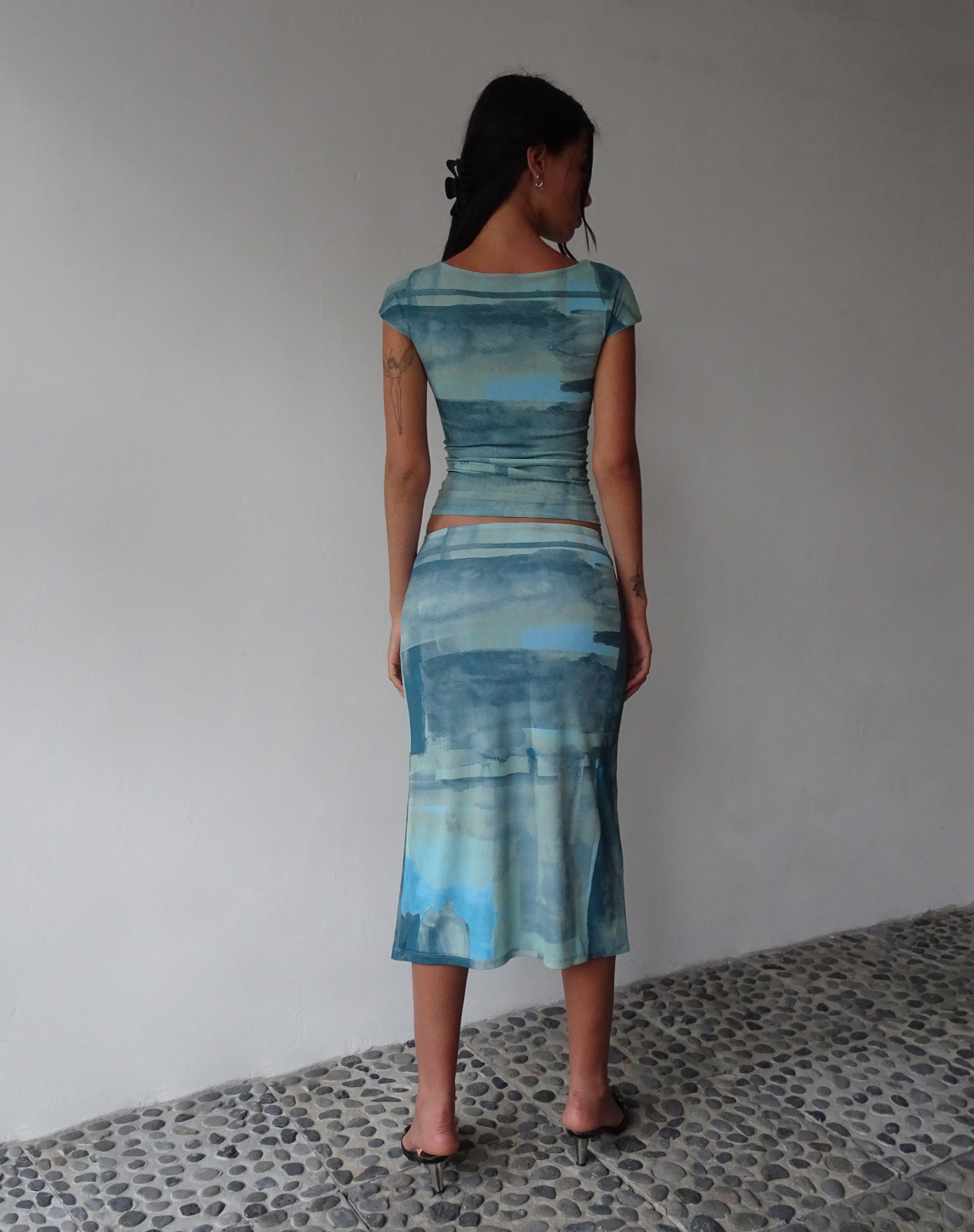 Imagen de MOTEL X JACQUIE Nova Top en Malla Verde y Azul Pincel Abstracto