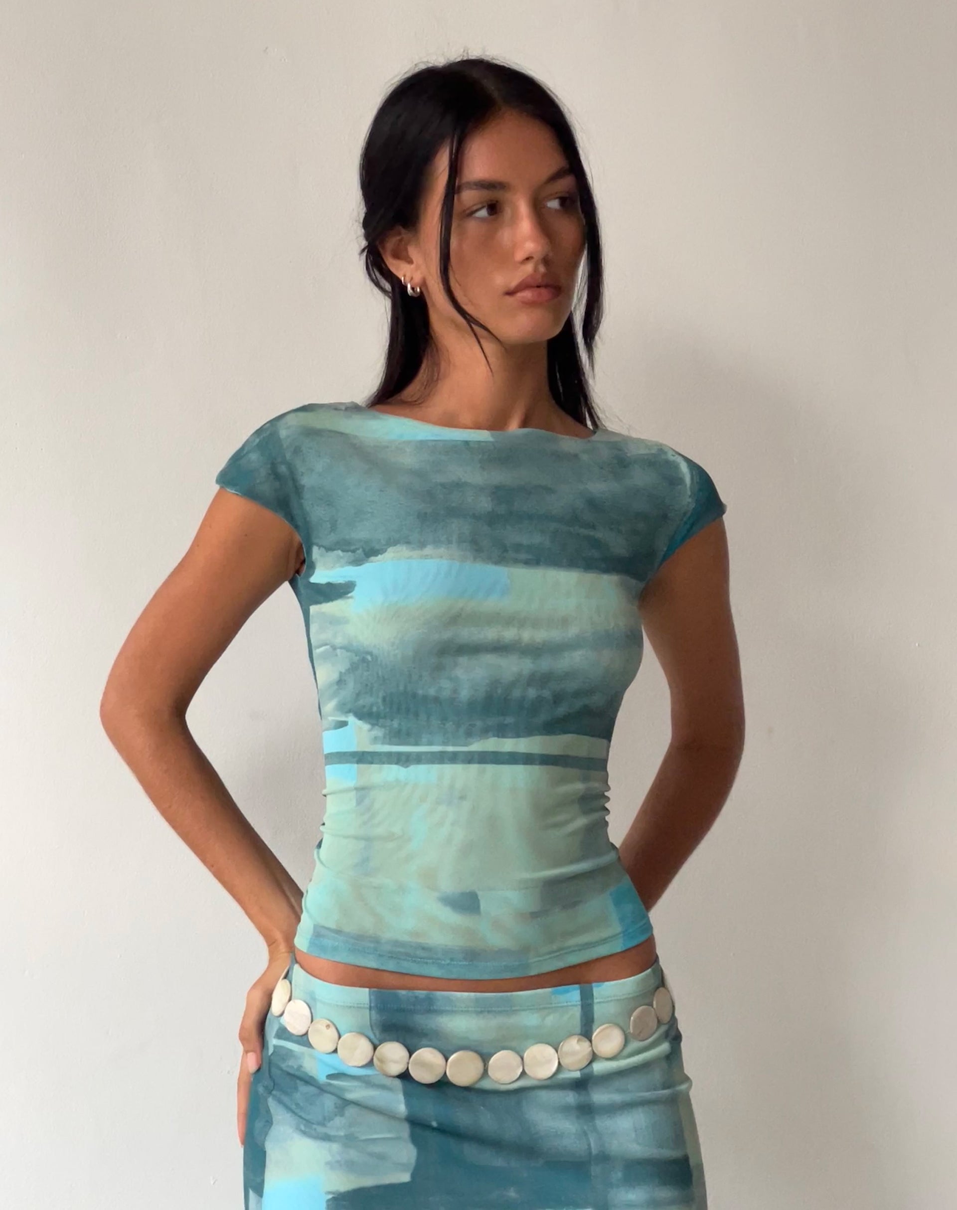 Imagen de MOTEL X JACQUIE Nova Top en Malla Verde y Azul Pincel Abstracto