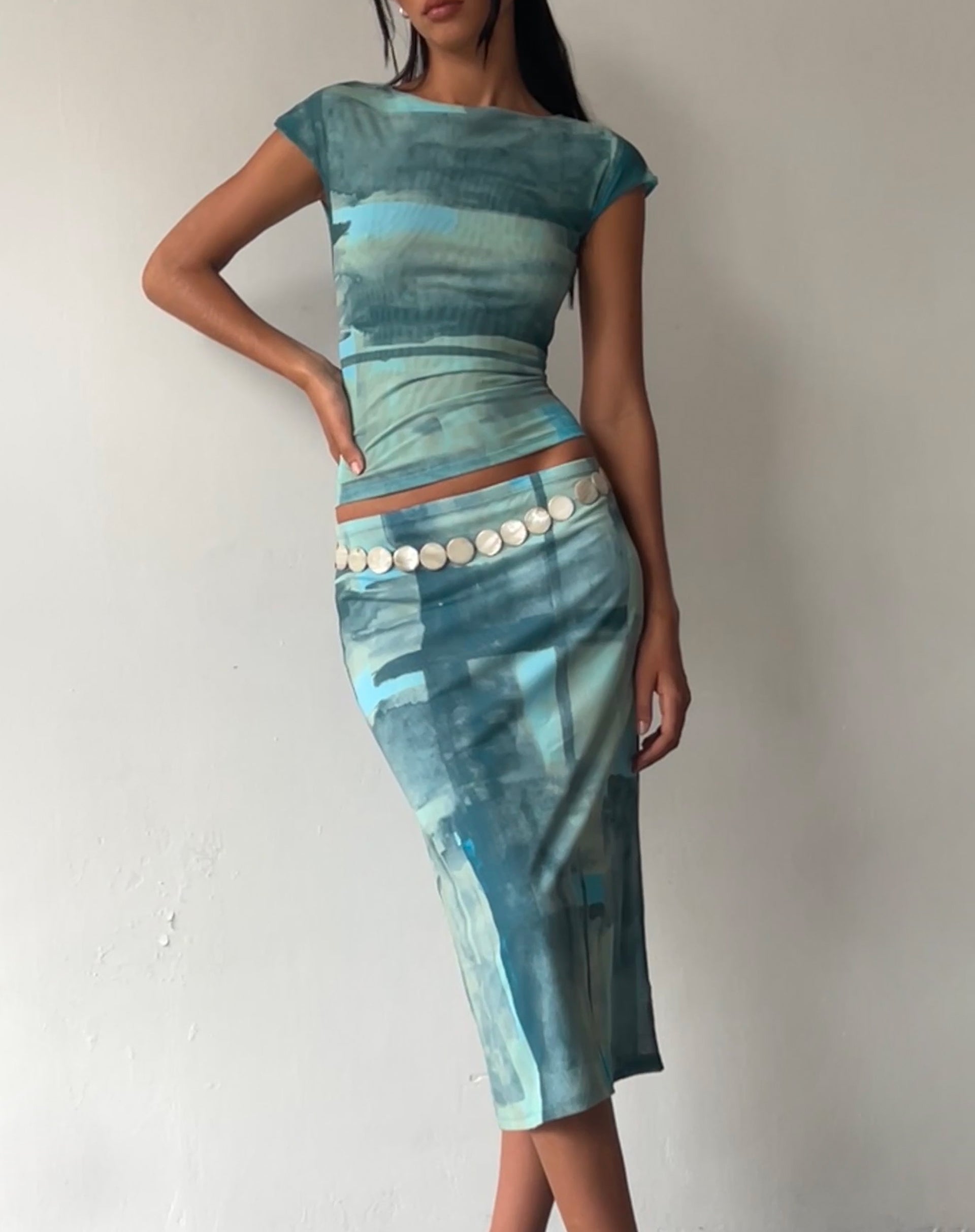 Imagen de MOTEL X JACQUIE Nova Top en Malla Verde y Azul Pincel Abstracto