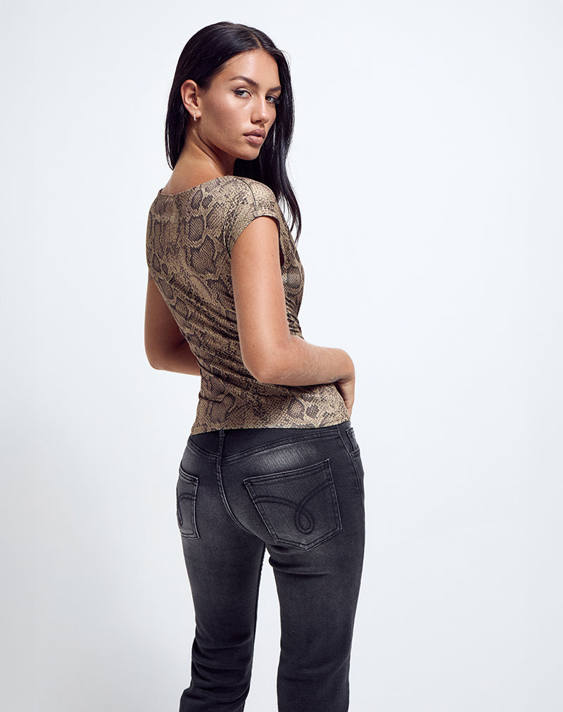 Imagen de Nova Top en estampado de serpiente marrón