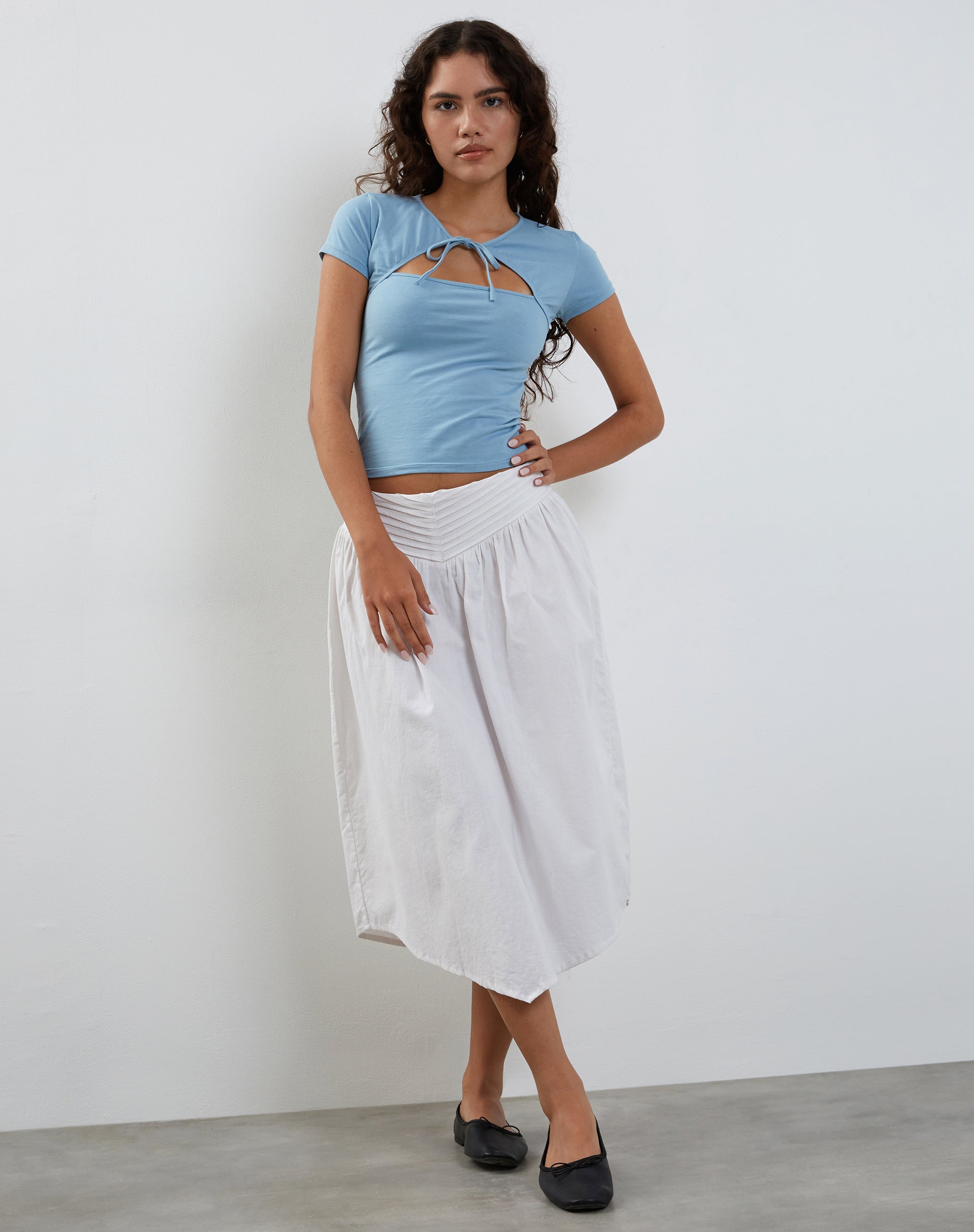 Imagen de Novalie Tie Front Top in Artic Ice Lycra
