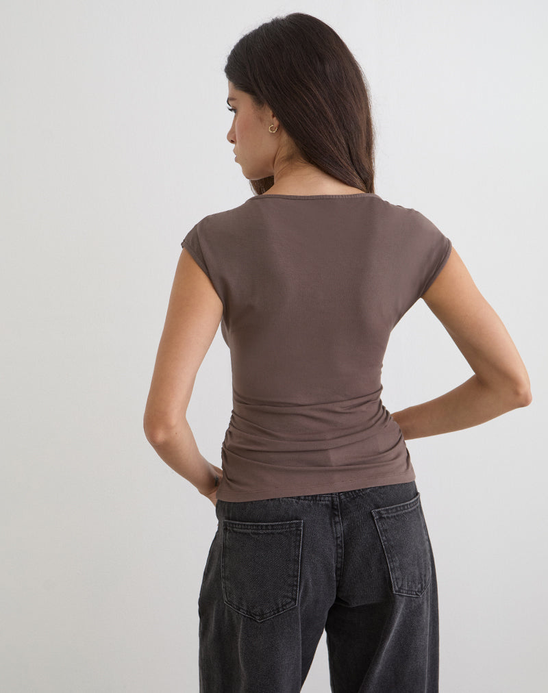 Imagen del top Novia con fruncidos laterales en color café cuarzo