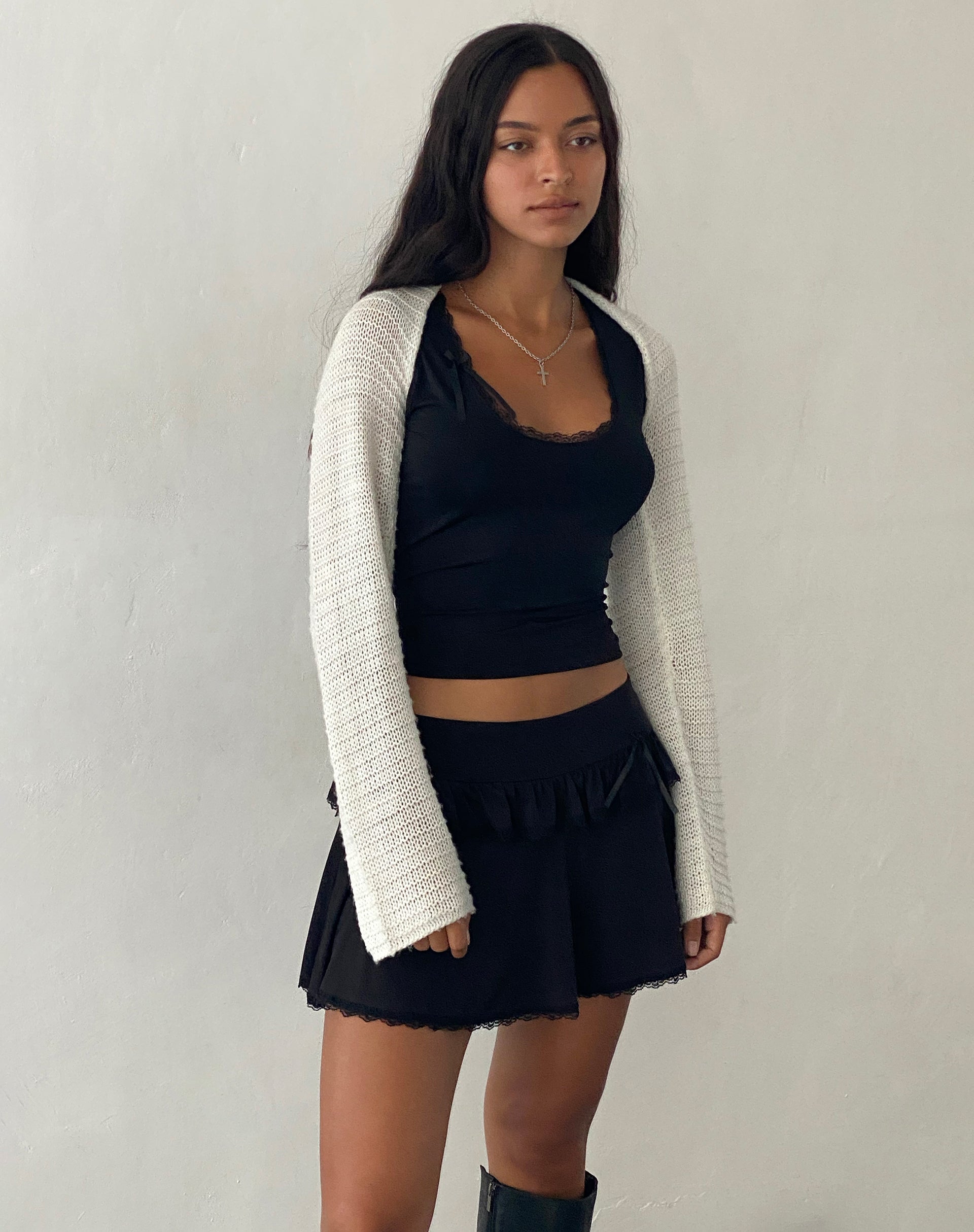 Imagen de Nobila Shrug Top en marfil