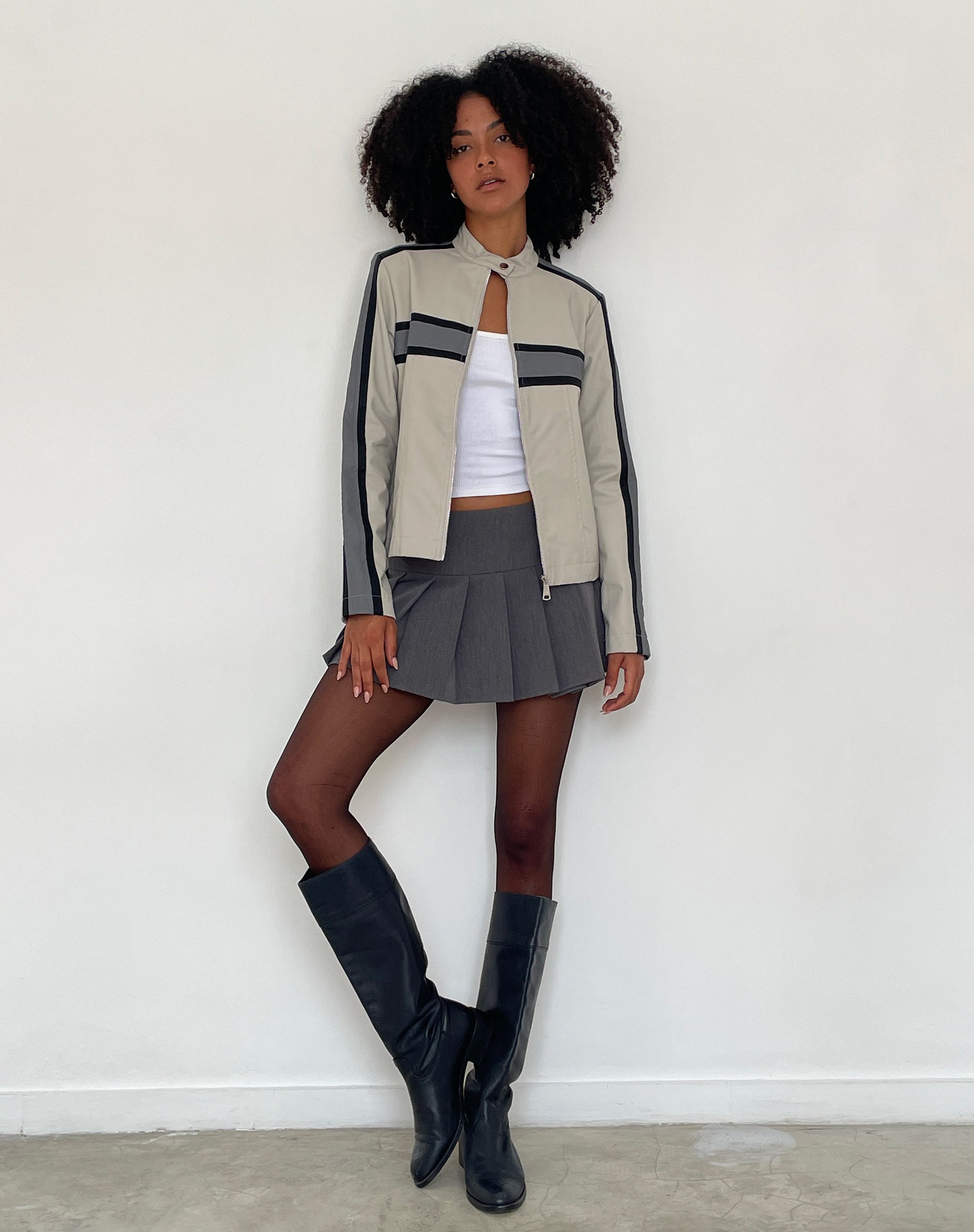 Imagen de MOTEL X JACQUIE Oliver Chaqueta con cremallera en PU gris con raya gris oscuro