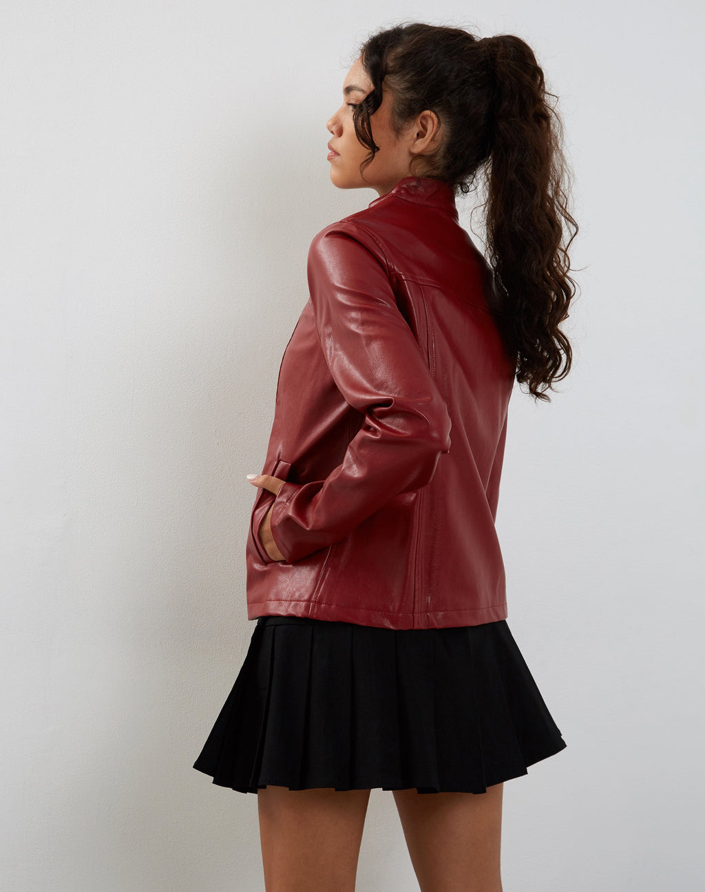Chaqueta Olivia en PU Rojo Sangre