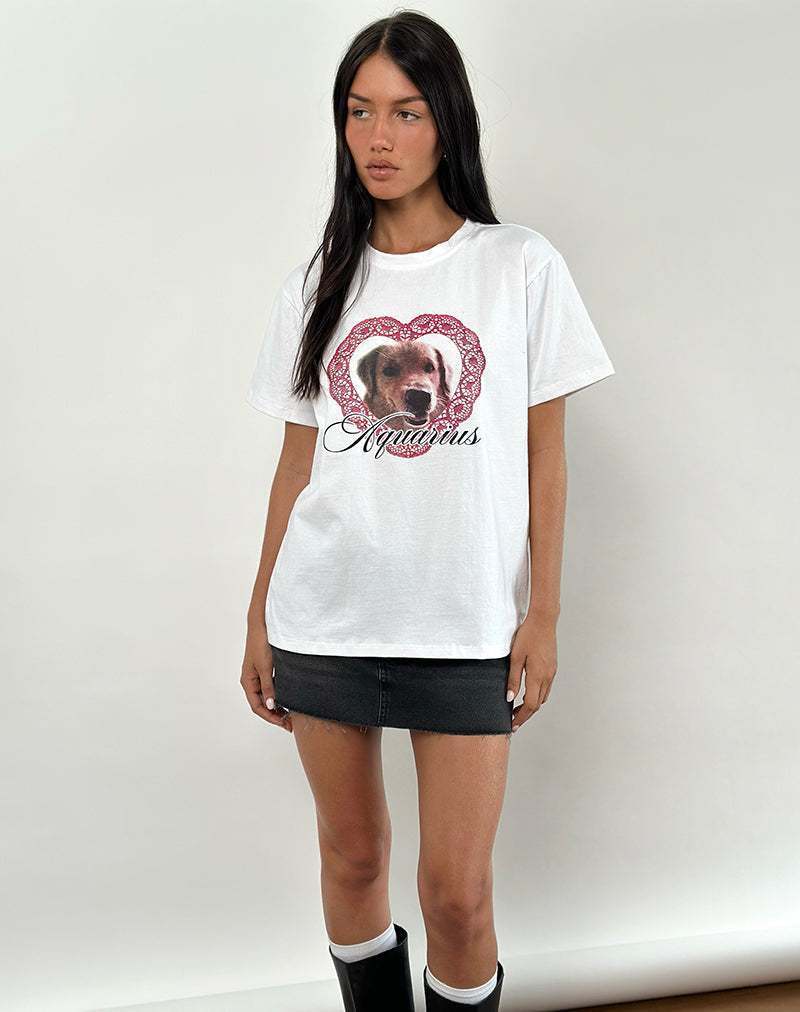 Imagen de Oversized Basic Tee in White with Aquarius Dog Graphic