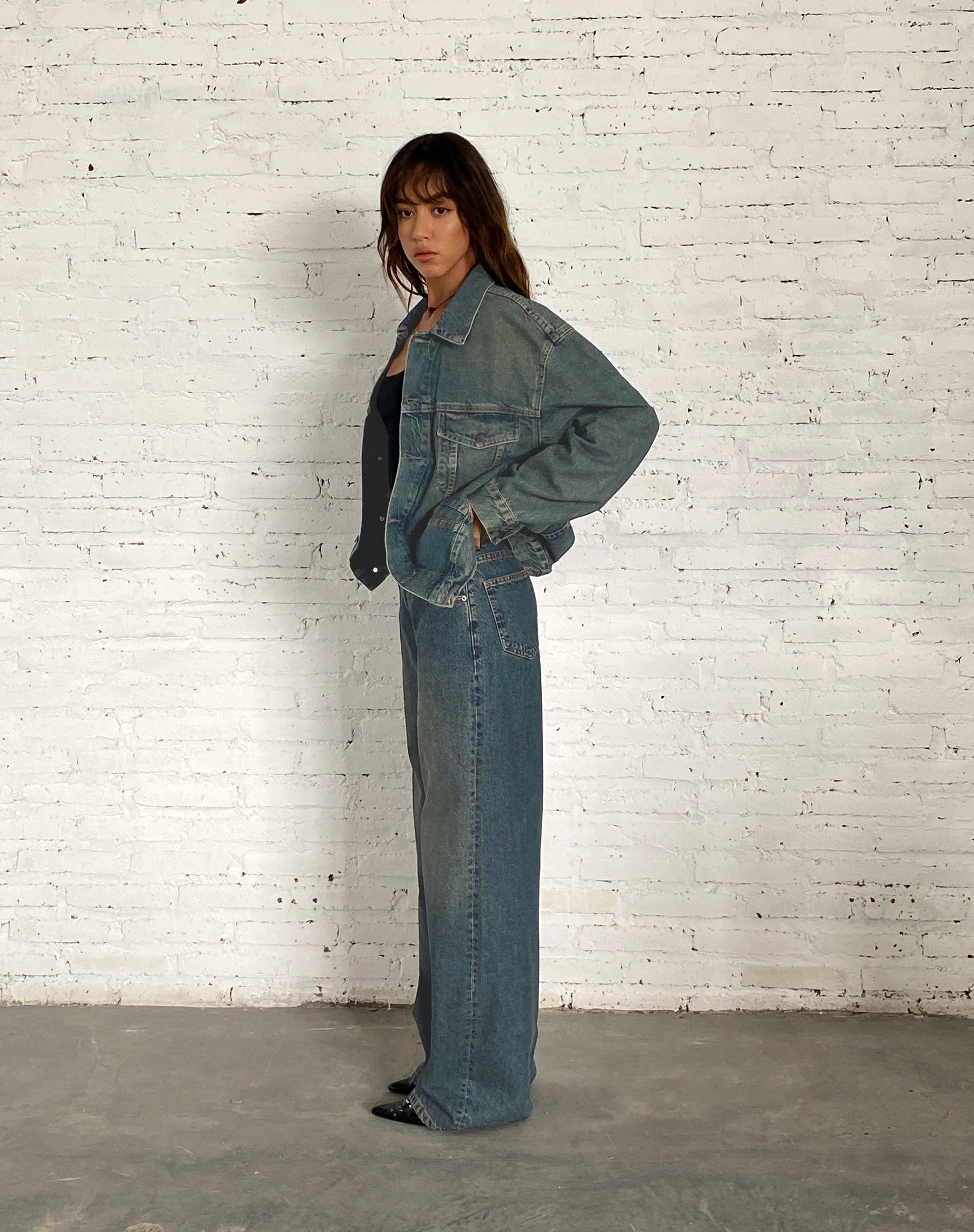 imagen de Oversized Denim Jacket in Brown Blue Acid