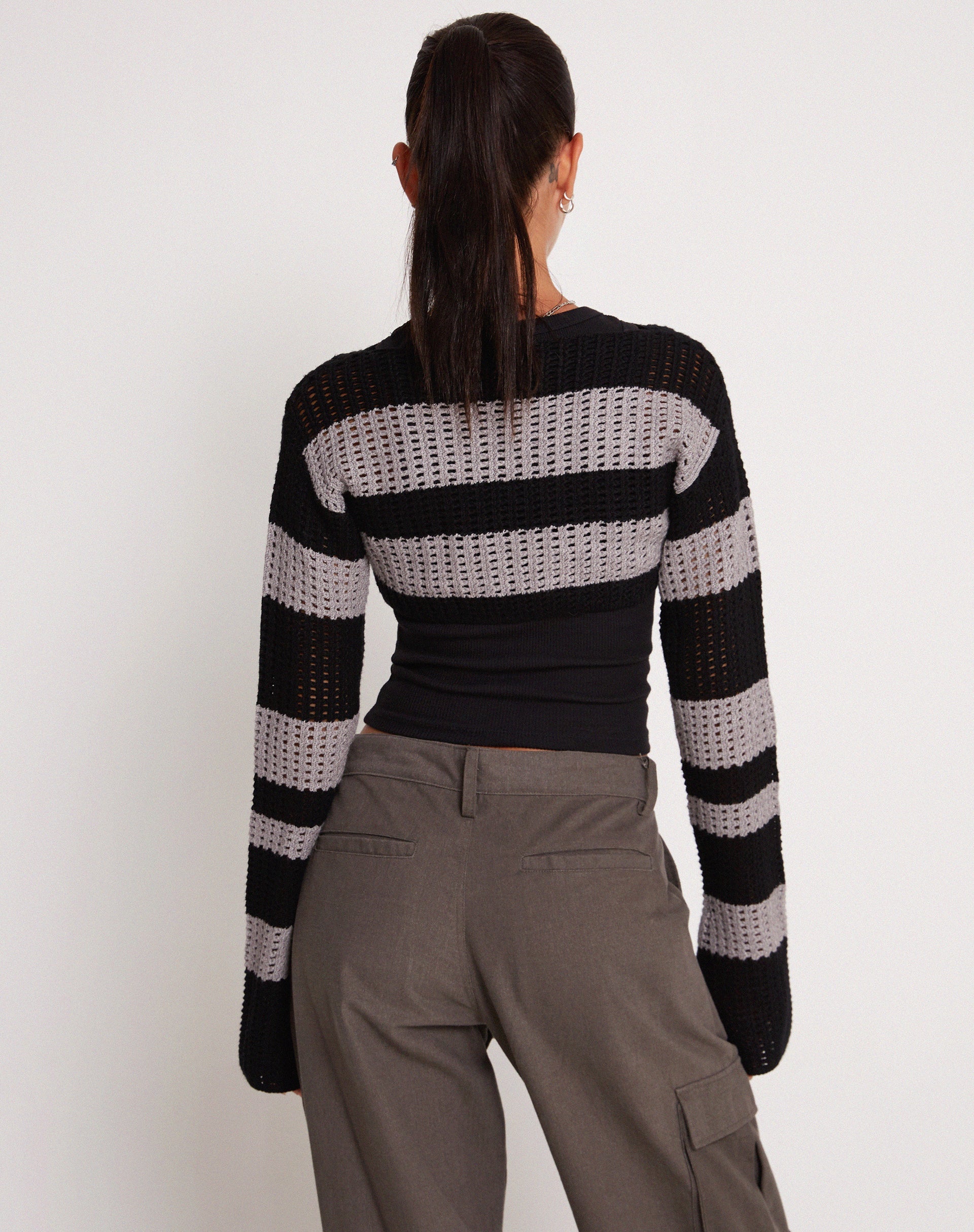 Imagen de Ozzy Bolero Top en Negro Gris