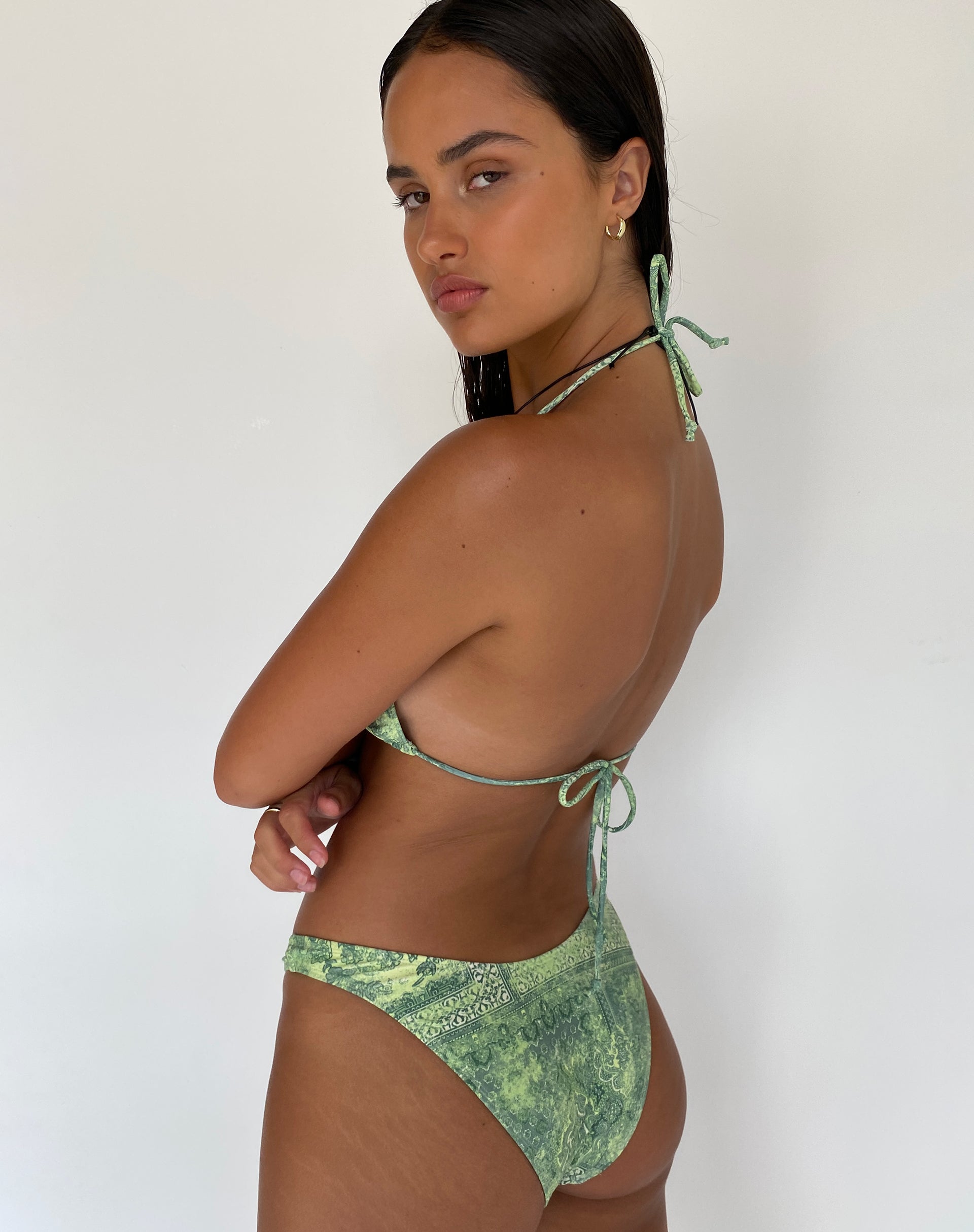 Imagen del sujetador de bikini Pami en Paisley abstracto verde