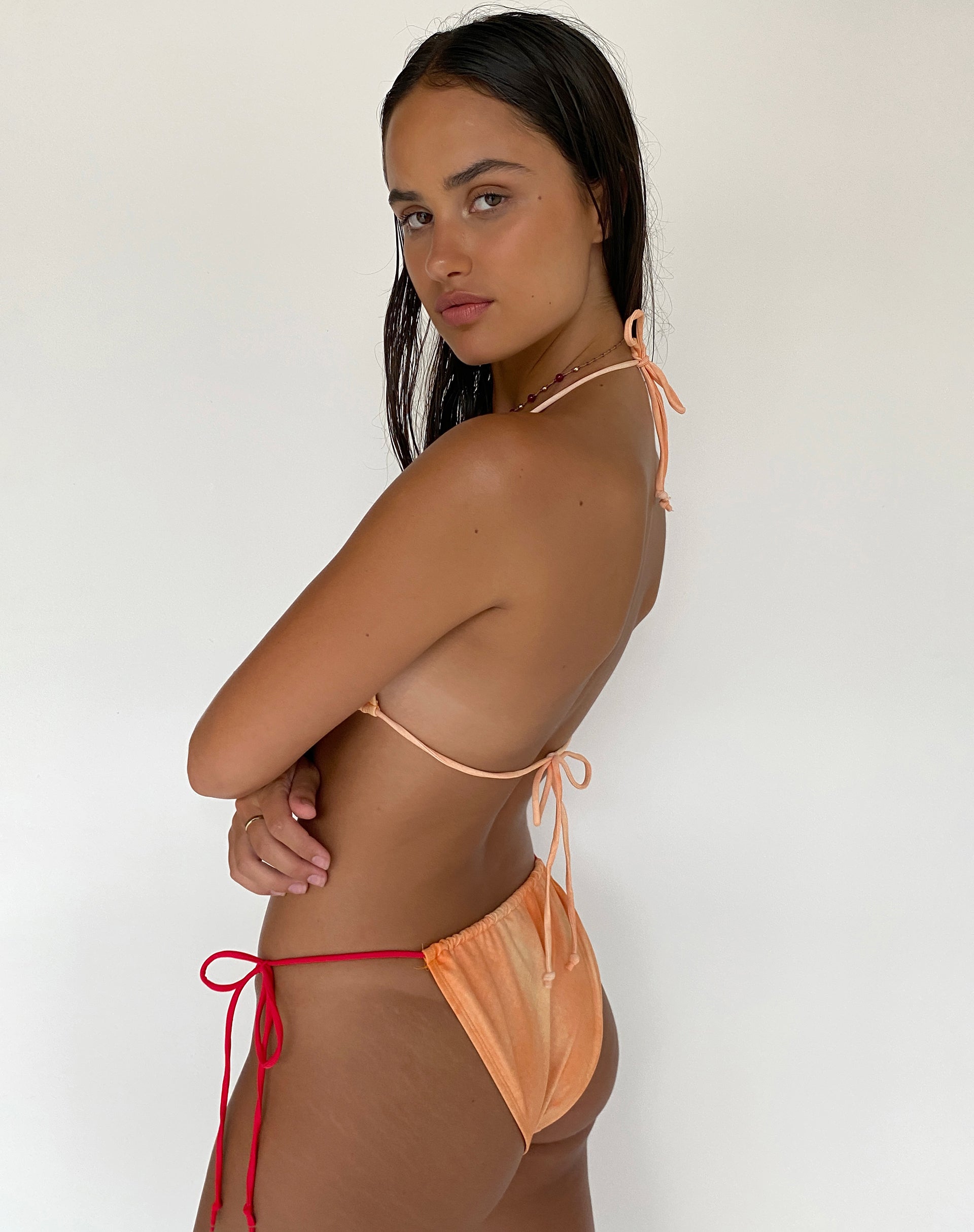 Imagen del sujetador de bikini Pami en flor naranja