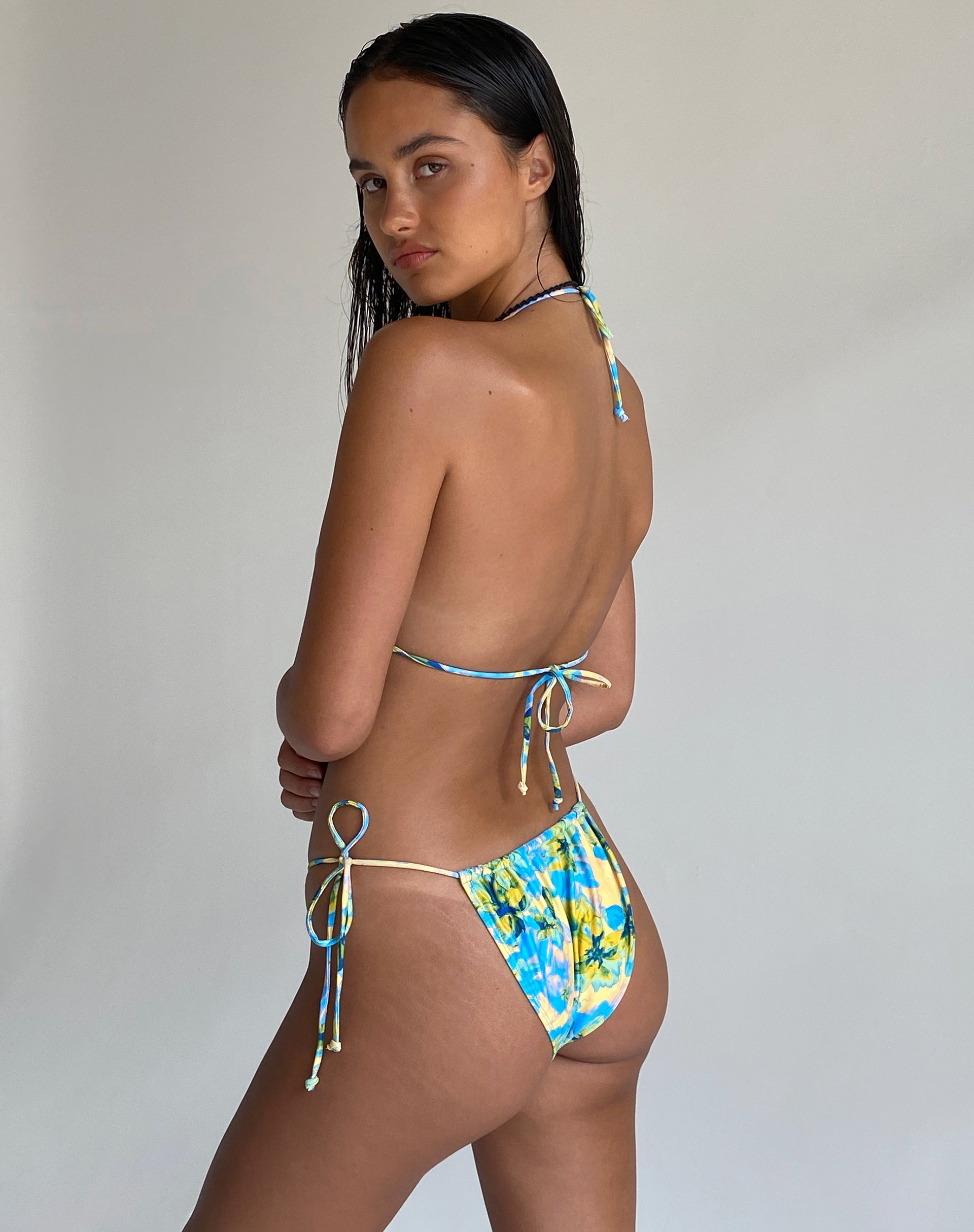 Imagen del sujetador de bikini Pami Floral Acuarela Azul