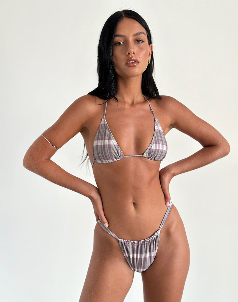 Imagen de la braguita de bikini Nakeela en tartán morado