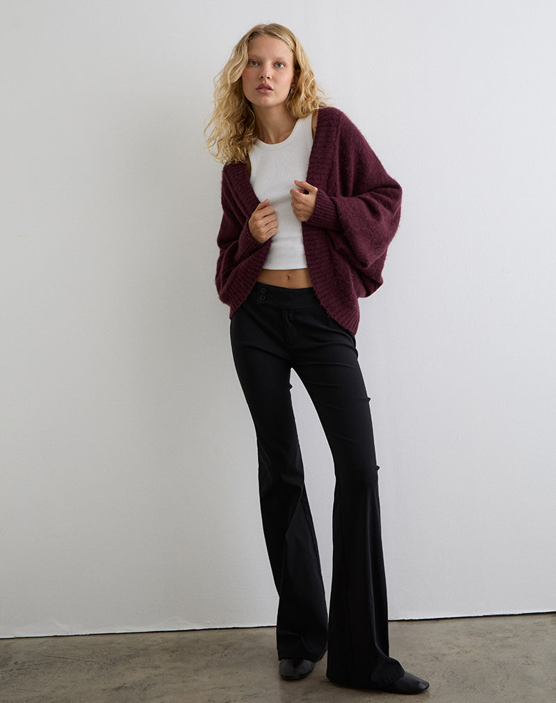 Imagen de Pasha Shrug Cardigan en cereza oscuro
