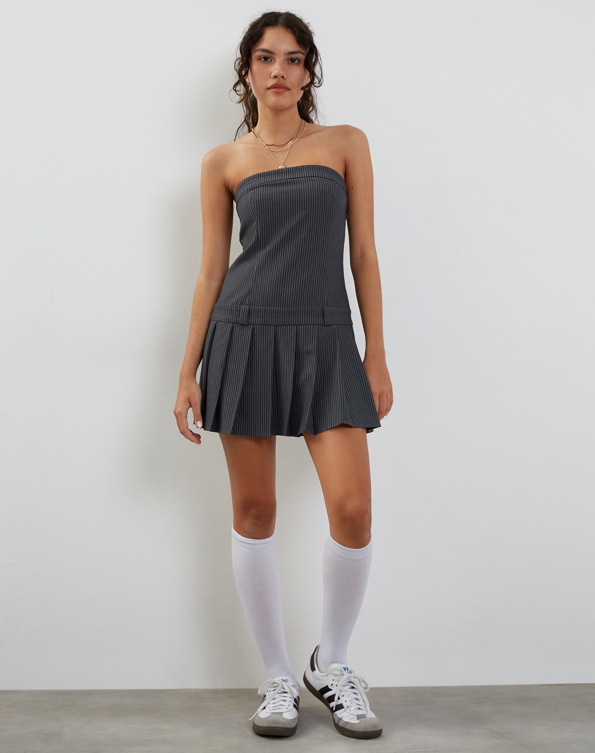 Imagen de Payoda Minivestido a rayas gris