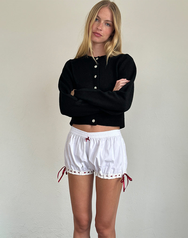 Image of Picuta Short blanco con ribete rojo