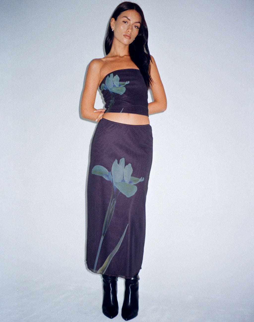 Lassie Falda Midi en Azul Marino Colocación Flor