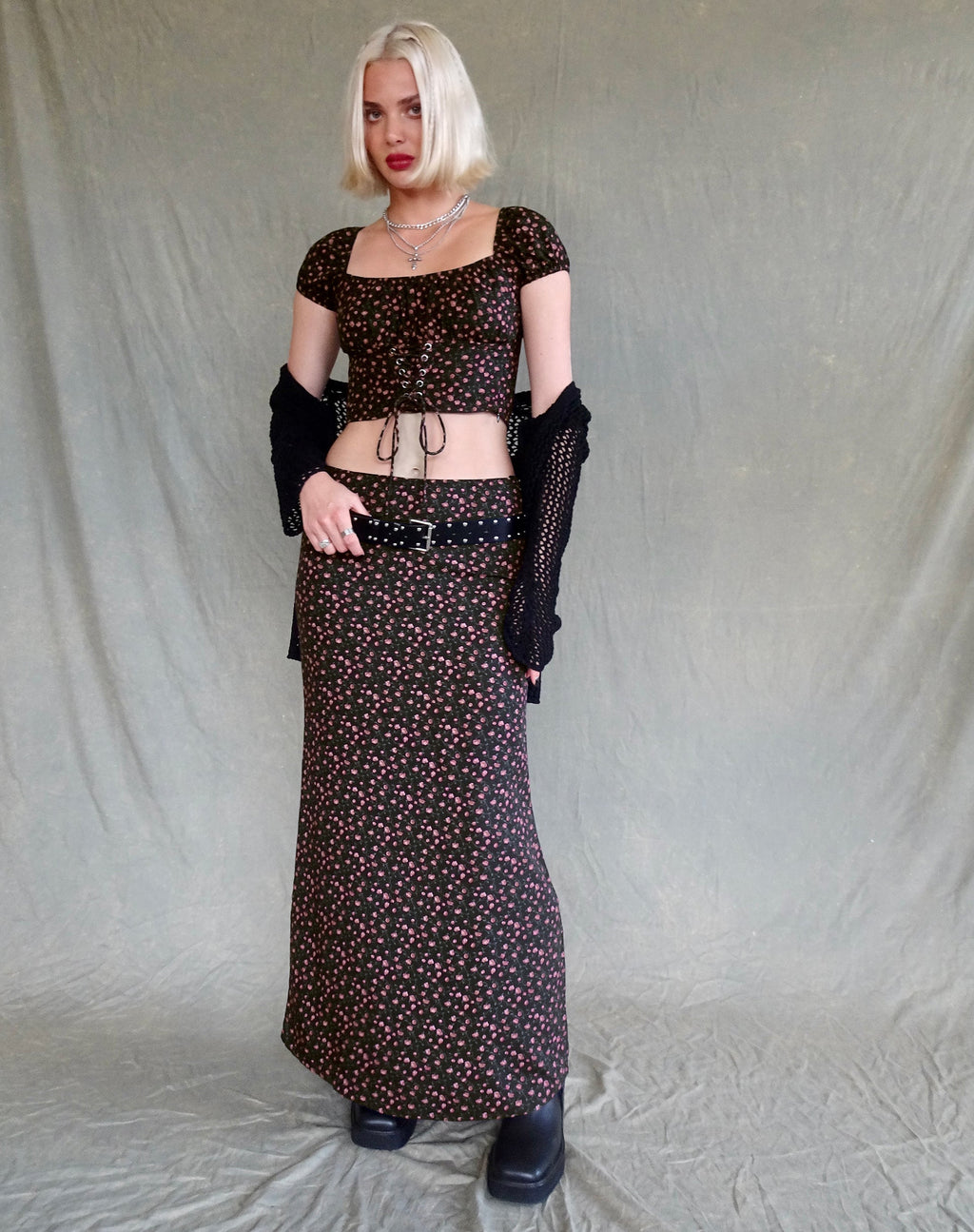 Easton Maxi Falda en Rosa Oscuro Rosa Negro