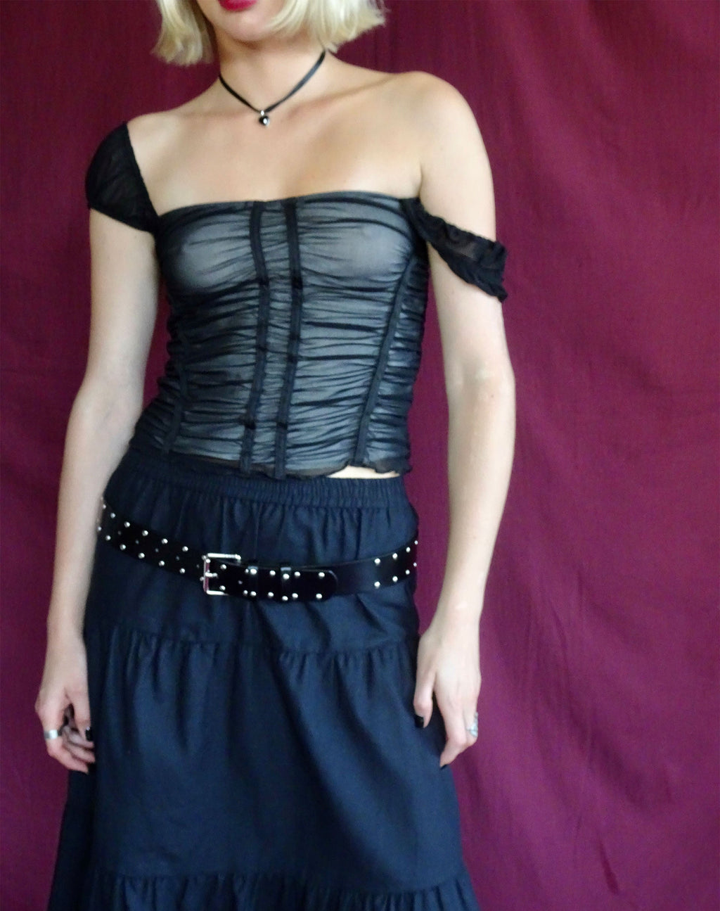 Dinar Crop Top de malla negra
