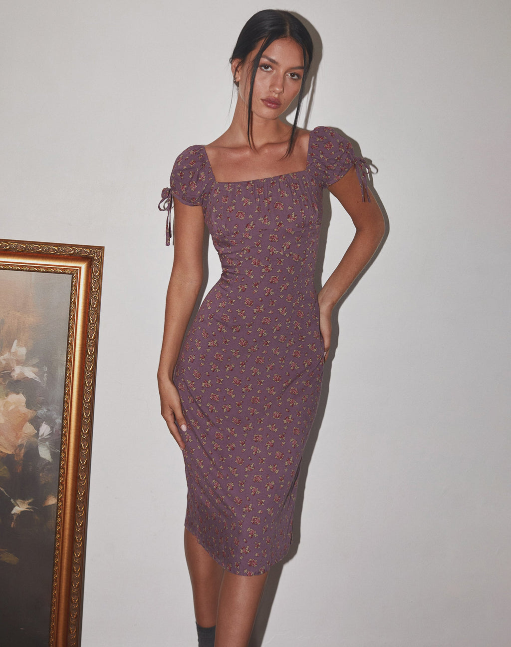 Vestido midi Rachana en rosa fluido morado oscuro