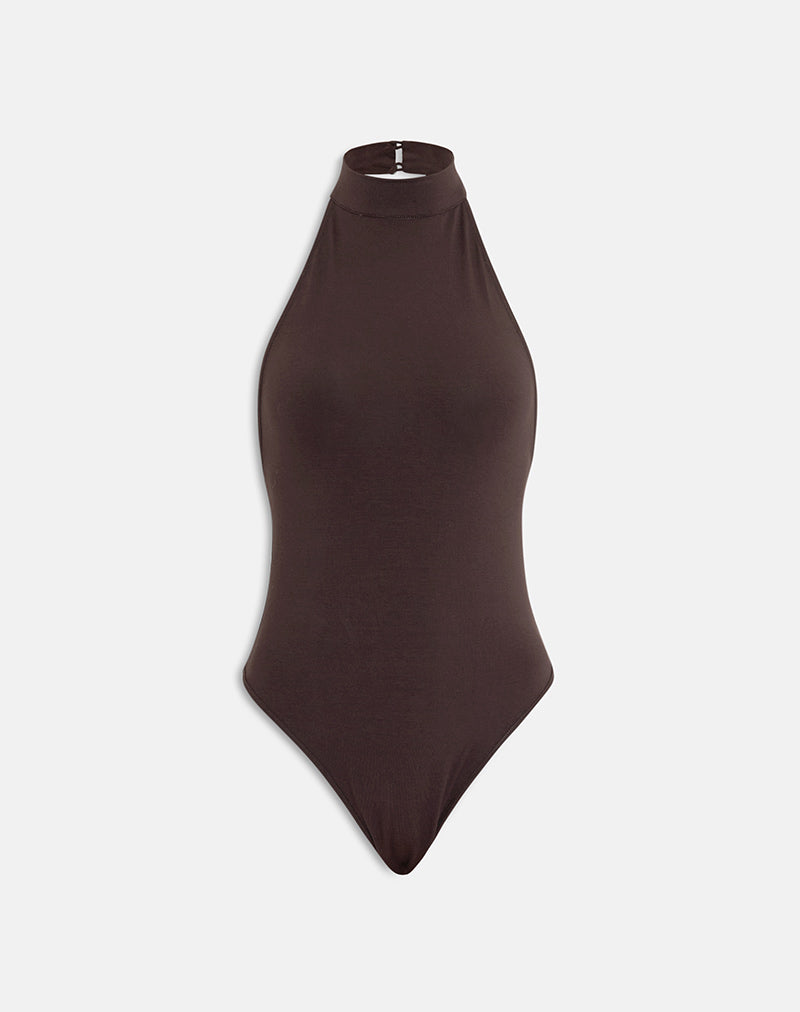 Imagen del body con cuello halter Raleah en jersey color chocolate amargo.