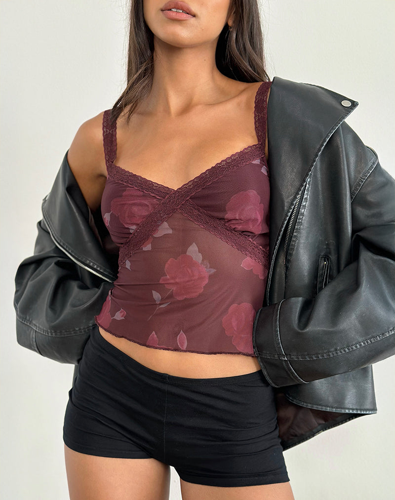 Camiseta Rasa Cami en Rosa burdeos floreciente