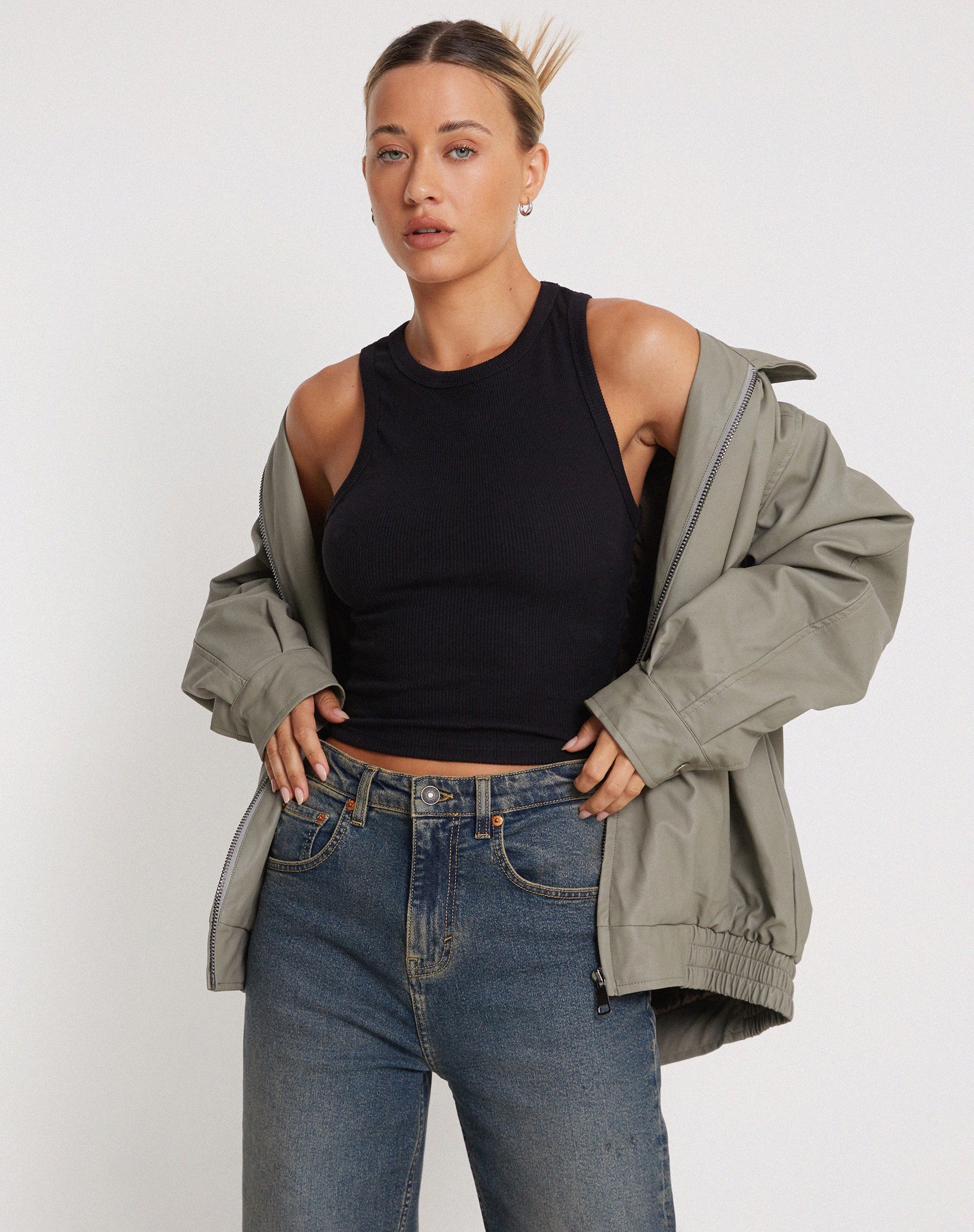 Imagen de Rave Vest Top en rib negro