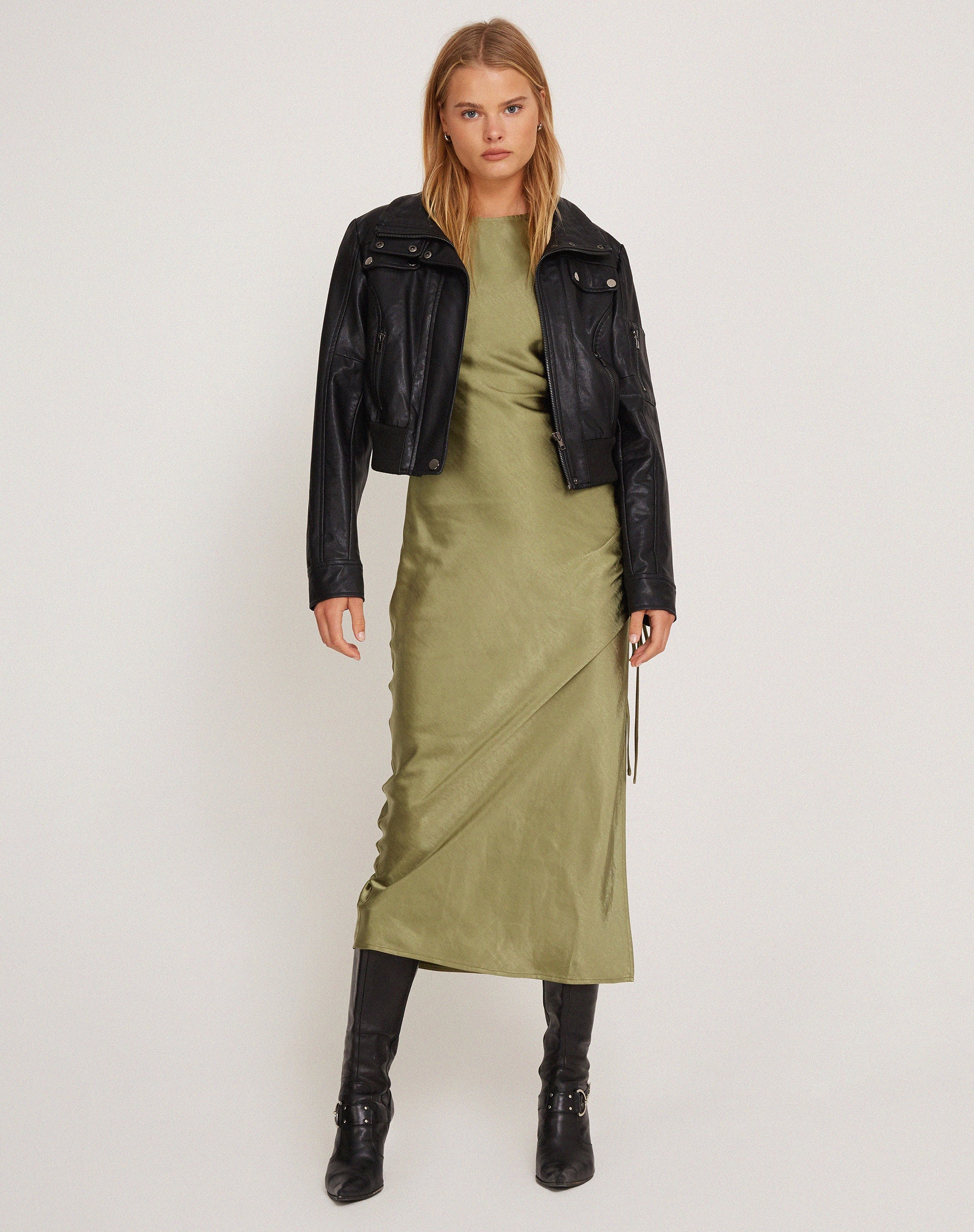 imagen de Raybu Ruched Midi Dress in Satin Olive