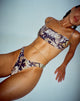 imagen de Braguita de bikini Farida en mariposa abstracta dorada