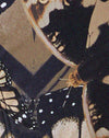 Mariposa abstracta dorada