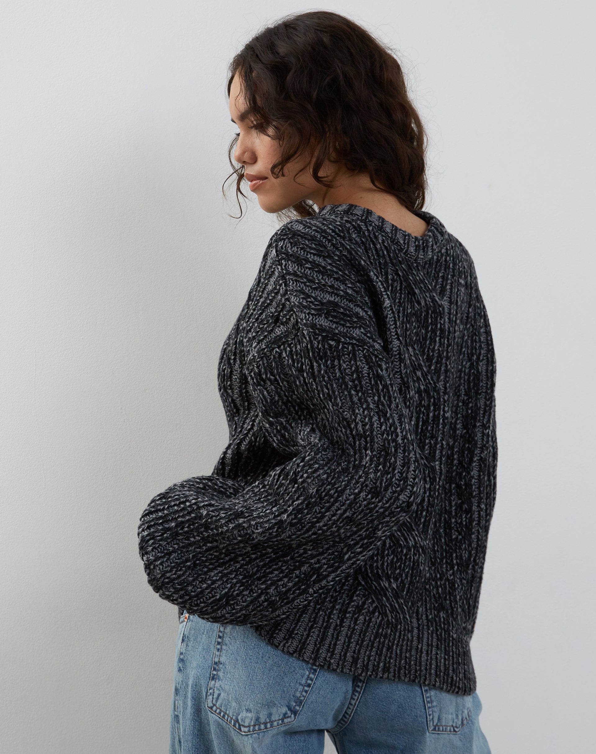 imagen de Amieta Knitted Jumper in Shadow Grey