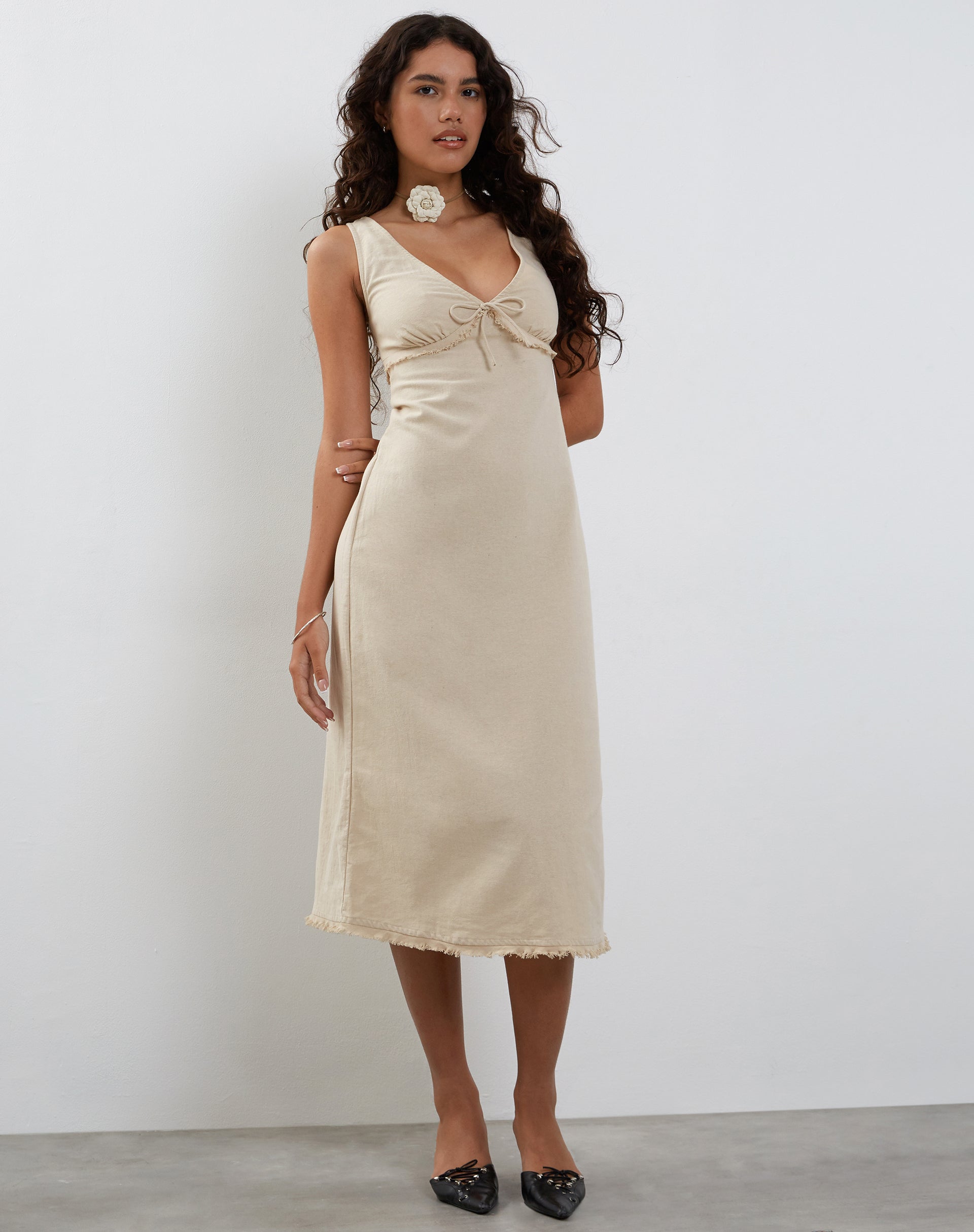 Imagen de Antari Vestido Midi en Lino Crudo